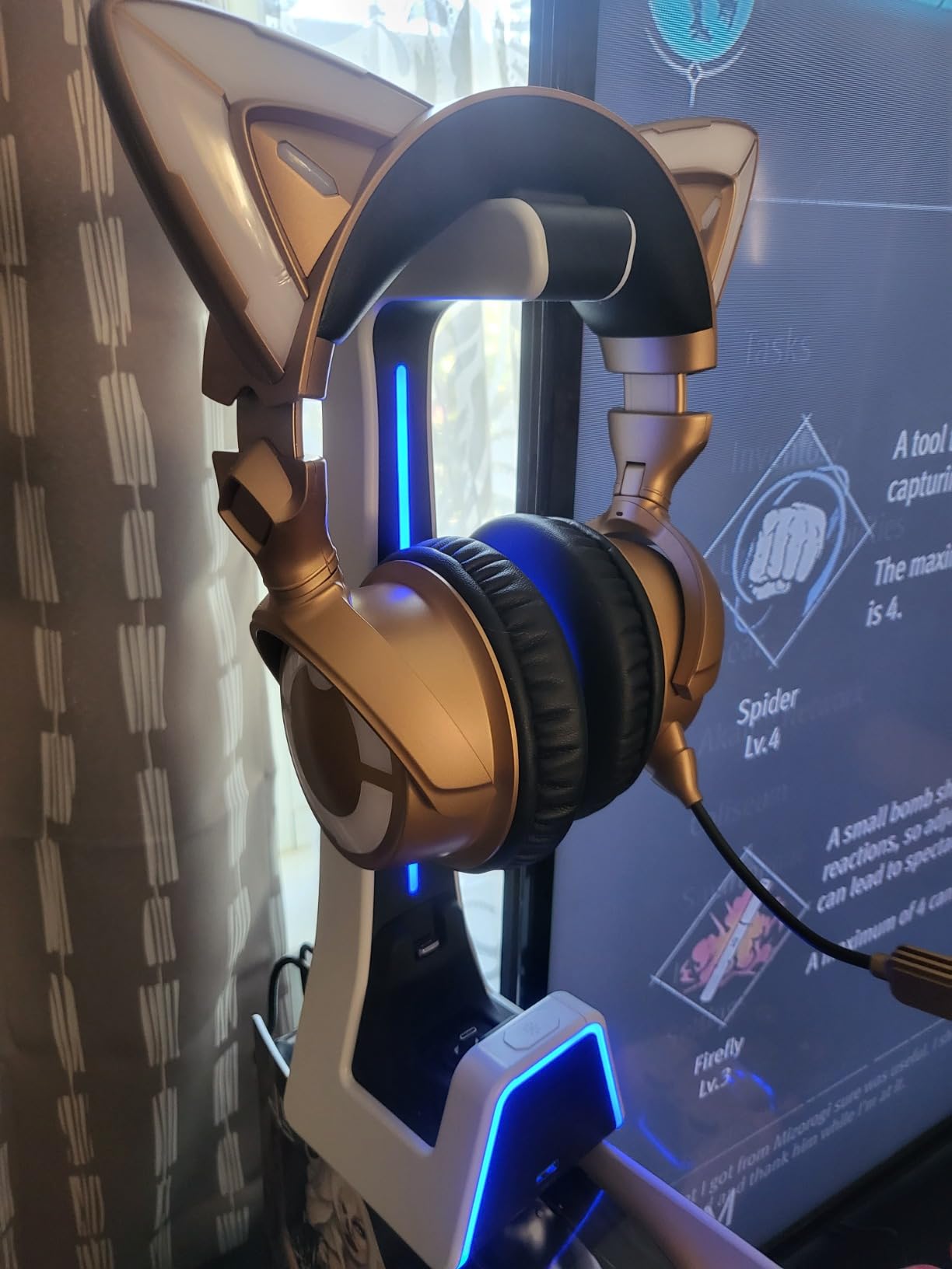 Tilted Nation 3 in 1 Gaming Headset and Controller Stand with Magnetic Charger customer photo 2