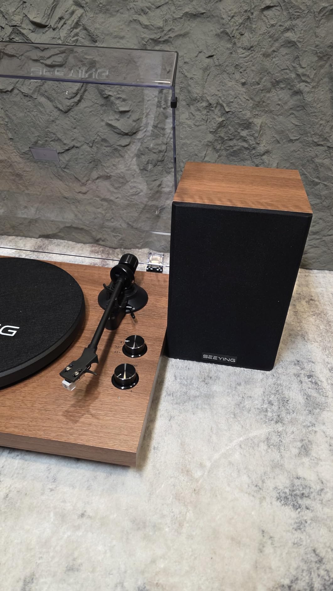 Record Player Vinyl Bluetooth Turntable with 36 Watt Stereo Bookshelf Speakers, Hi-Fi System with Magnetic Cartridge, USB Recording and Auto Stop customer photo 1