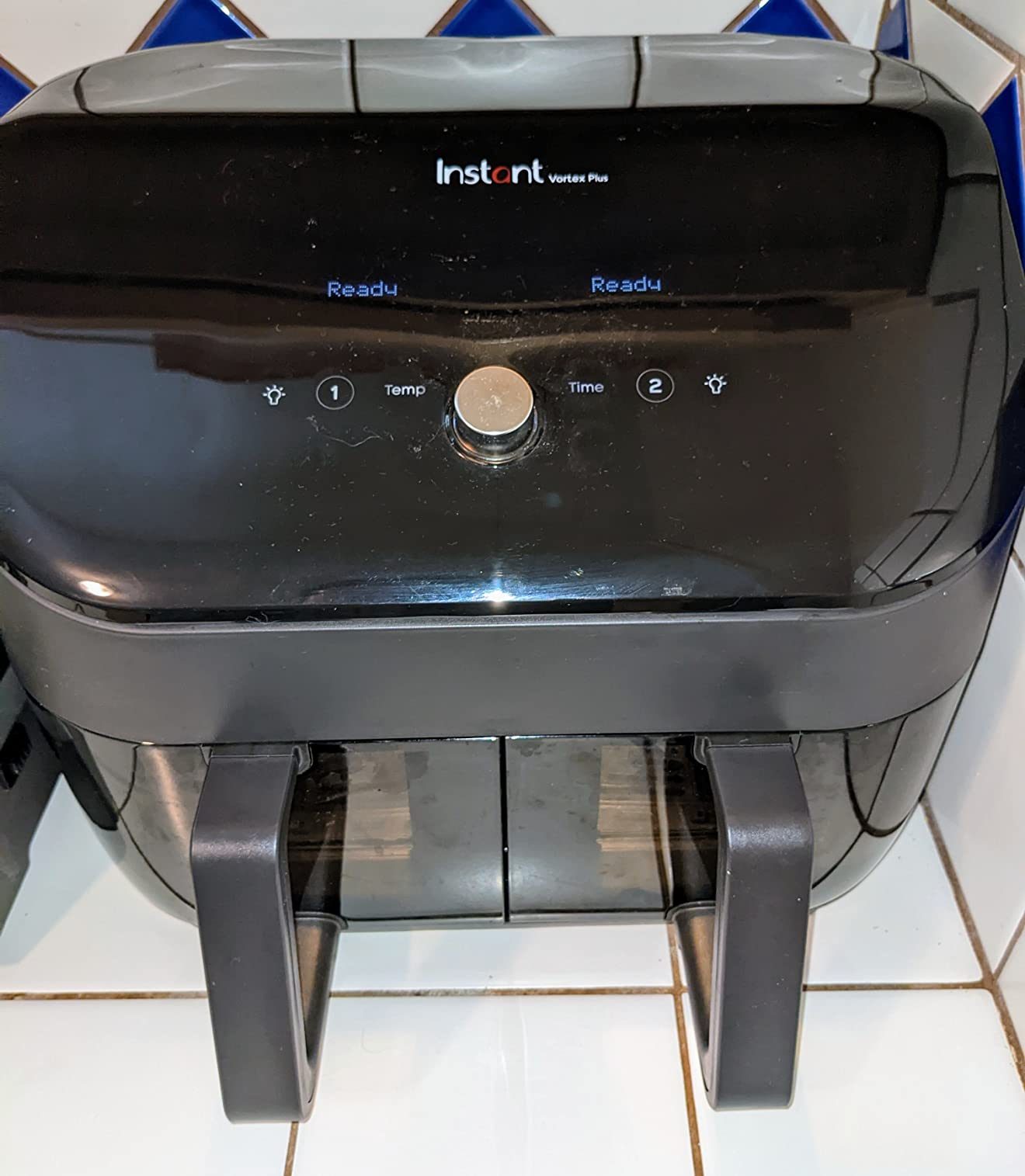 Instant Vortex Plus XL 8QT ClearCook Air Fryer, Clear Windows, Custom Programming, 8-in-1 Functions that Crisps, Broils, Roasts, Dehydrates, Bakes, Reheats, from the Makers of Instant Pot, Black customer photo 2