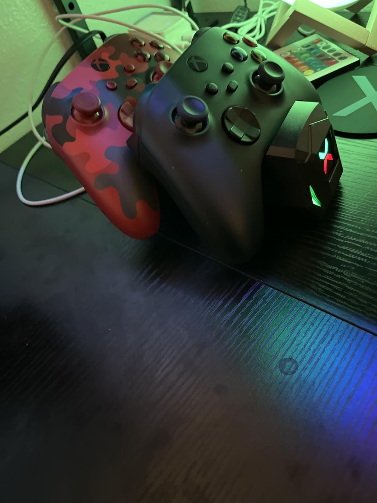 Upgraded Controller Charger Station with 2x6200mWh Rechargeable Battery Packs for Xbox One/Series X|S customer photo 2