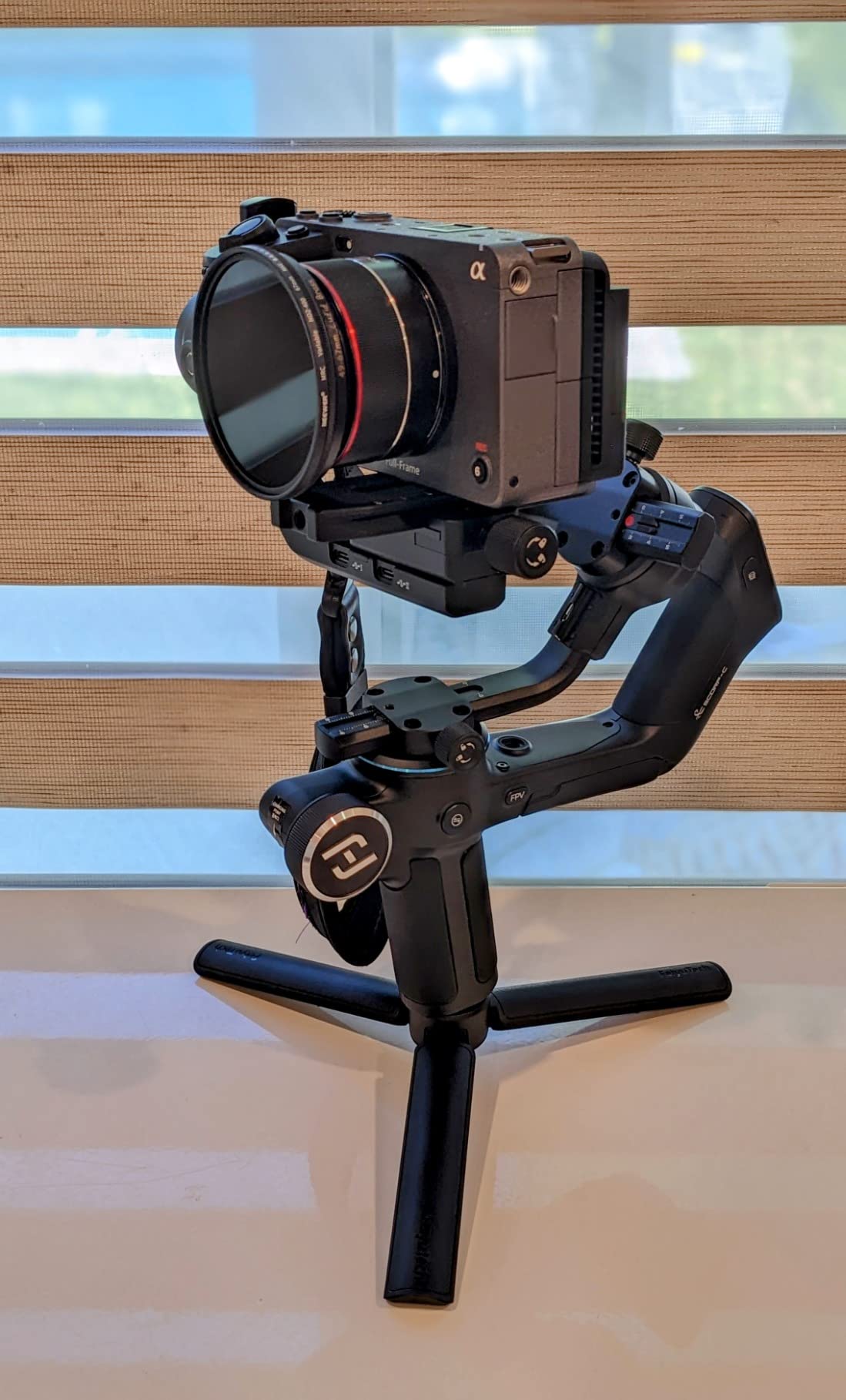 FeiyuTech SCORP-C Gimbal Stabilizer for Cameras DSLR and Mirrorless Camera, 3-Axis Camera Gimbal, 5.5lbs Payload, for Sony Alpha A7IV A6300/A6400 A7S3 a9/a7 for Canon 5D3/80D for Nikon D7500/Z5/Z6 II customer photo 1