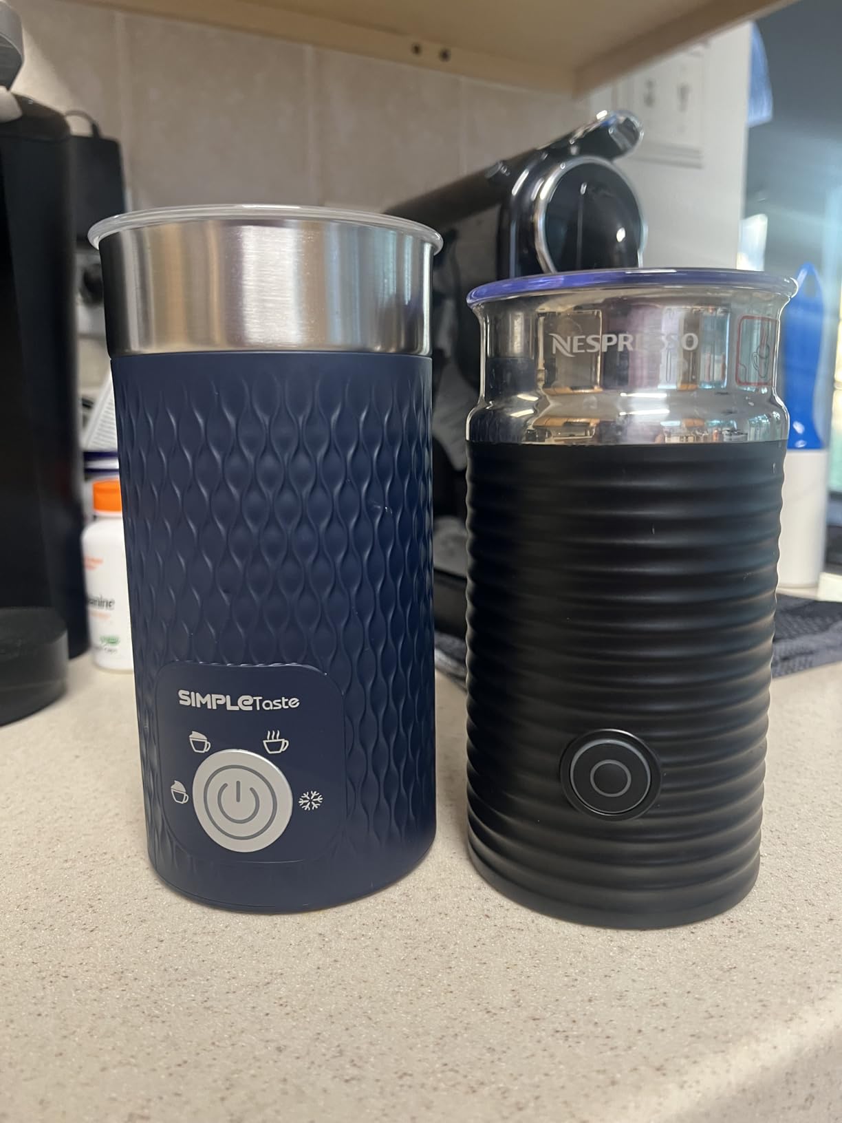 SIMPLETASTE Milk Frother, 4-in-1 Electric Milk Steamer, Automatic Warm and Cold Foam Maker and Milk Warmer for Latte, Cappuccinos, Macchiato customer photo 2