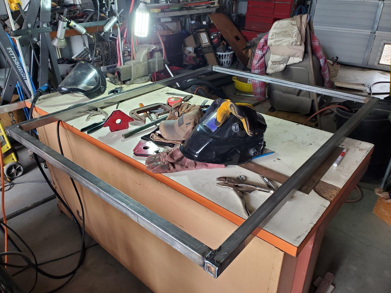 AZZUNO 200A MIG Welder,110V/220V Dual Voltage multiprocess welder,Gas Gasless MIG Welding Machine,4 in 1 Flux MIG/Solid Wire/Lift TIG/Stick ARC Welder (Grey) customer photo 2