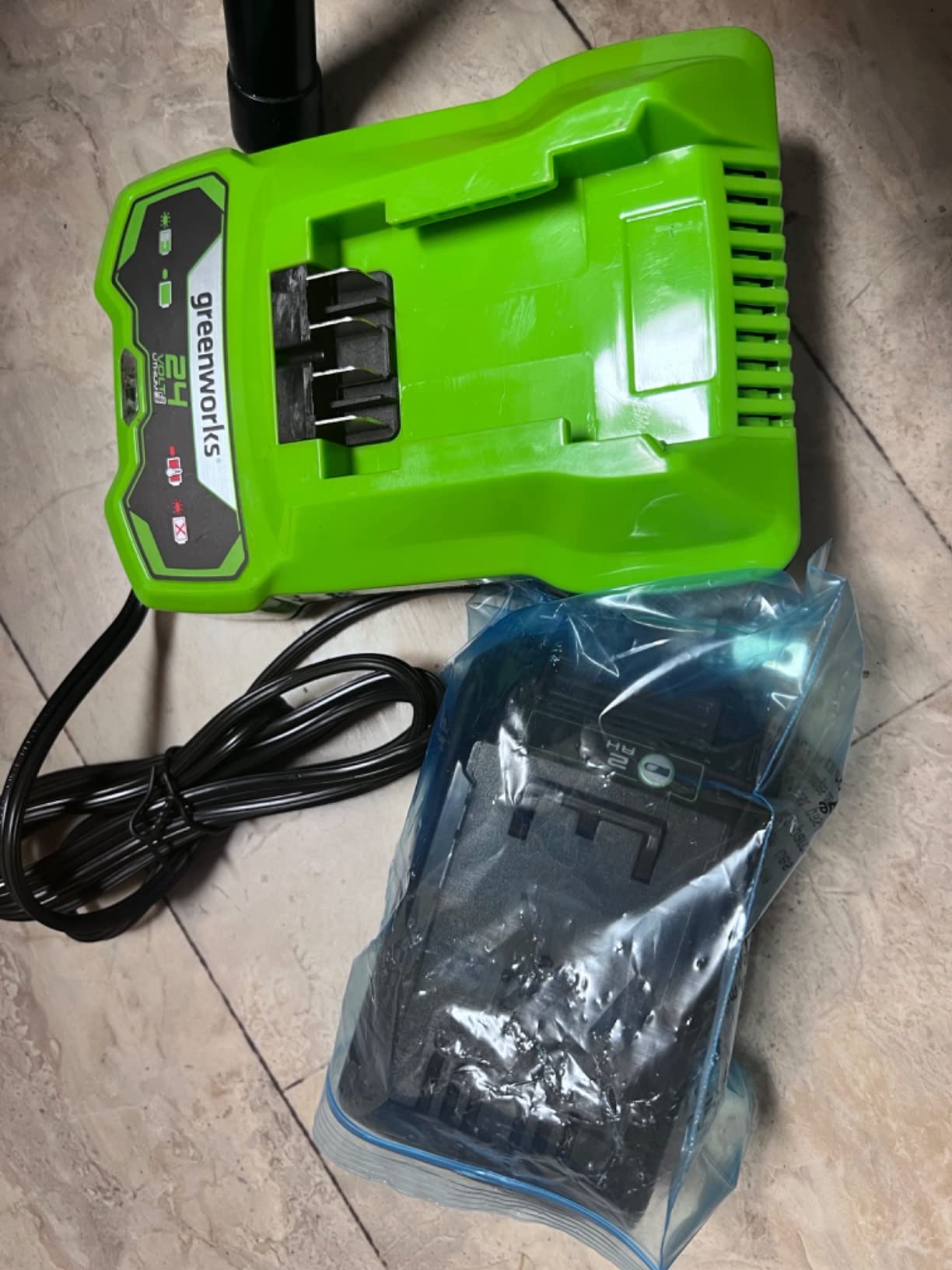 Greenworks 24V Cordless String Trimmer/Edger (Gen 2), 12