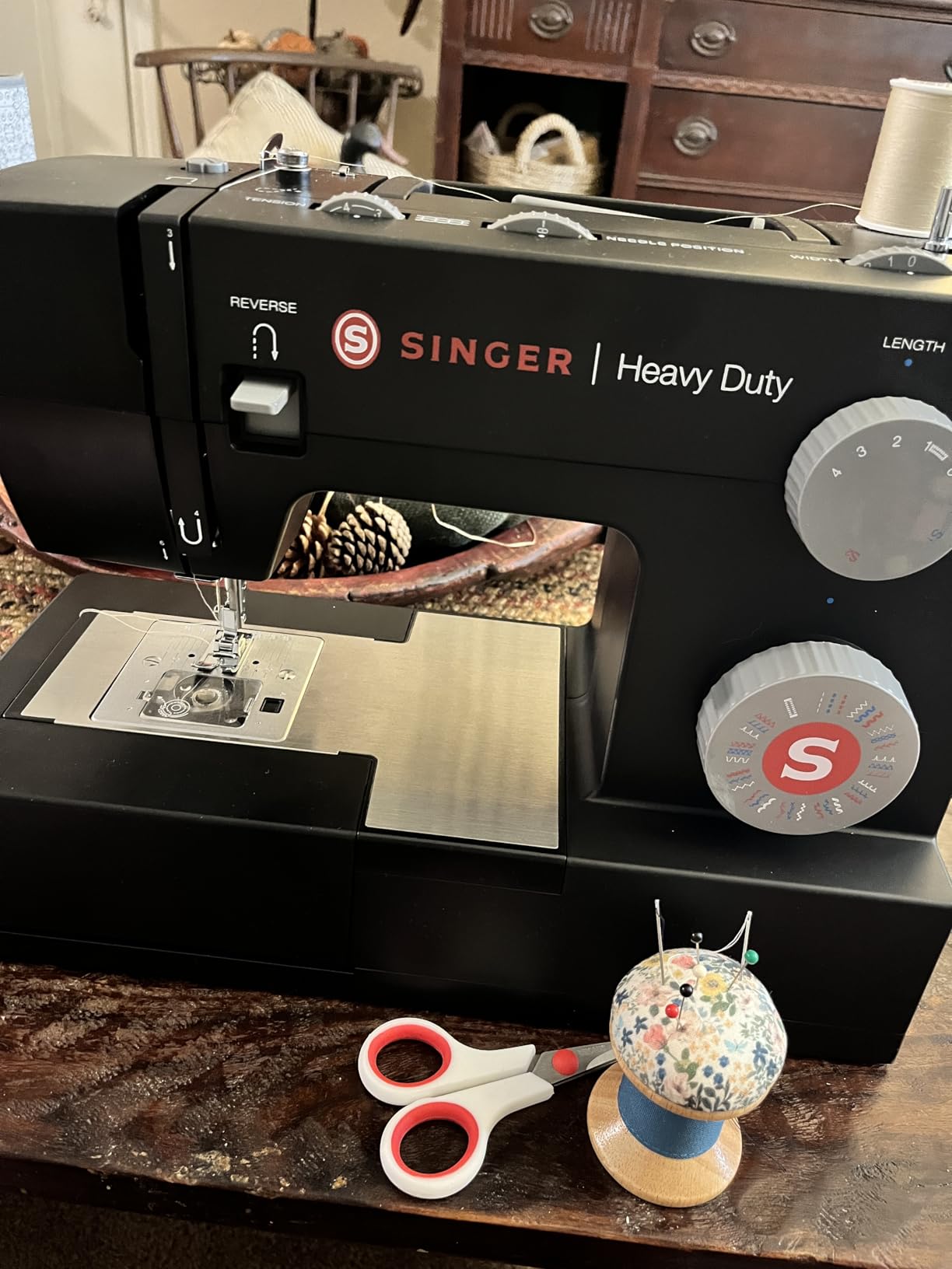 SINGER® Heavy Duty 4432 High Speed Sewing Machine | 32 Built-In Stitches, 110 Stitch Applications | 50% More Power for Thick Fabrics, 1100 Stitches/Min customer photo 2