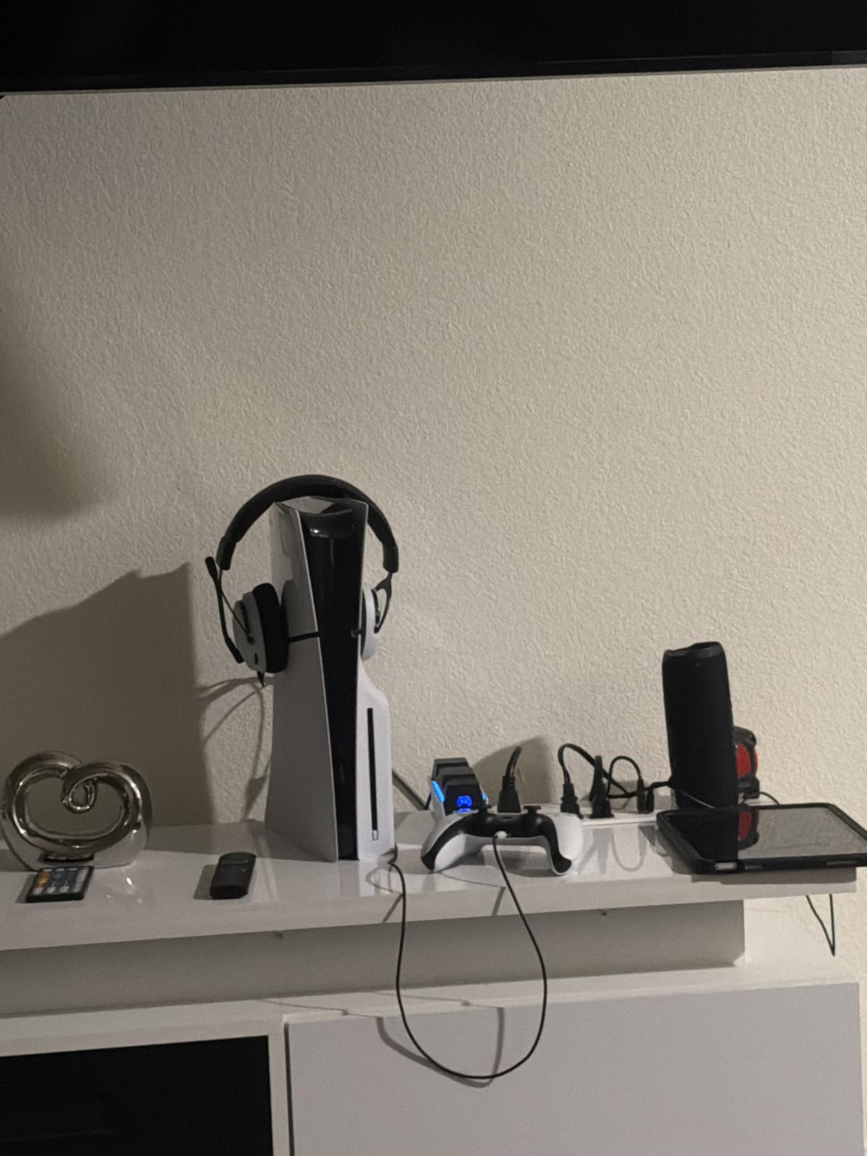 PS5 Controller Charger Station with 9 Lightings and LED Indicator customer photo 2