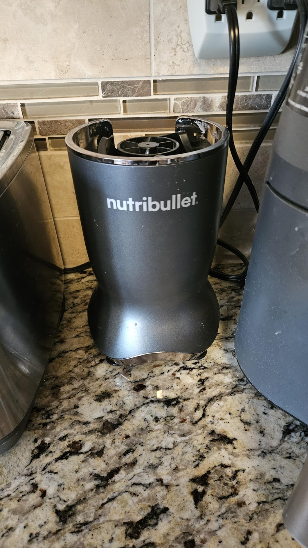 nutribullet Ultra Personal Blender NB50500, 32 oz, Gray customer photo 1