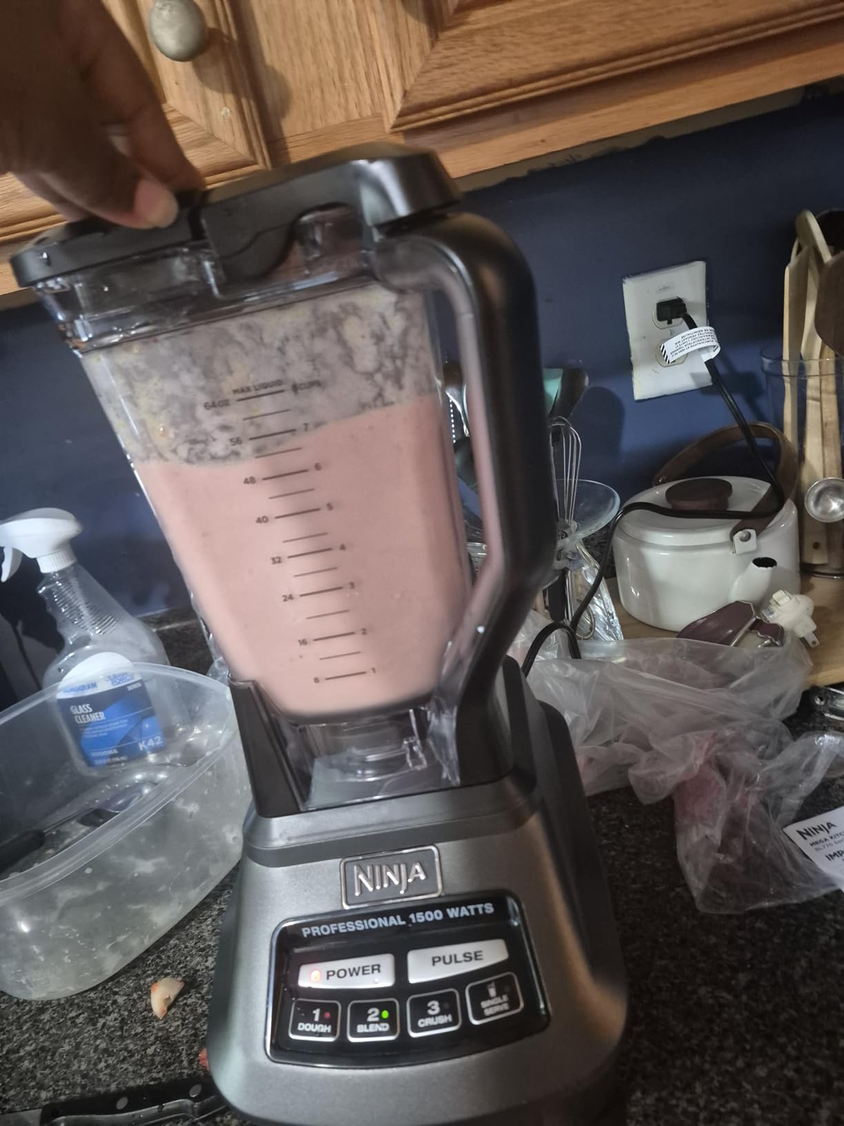 Ninja Kitchen System | All-in-One for Smoothies, Frozen Drinks, Veggie Chopper & More | With Full-Size Pitcher, 8 Cup Food Processor Bowl, (2) 18 oz. Cups, | 1200 Watt | Dark Grey | BR601AMZ customer photo 2
