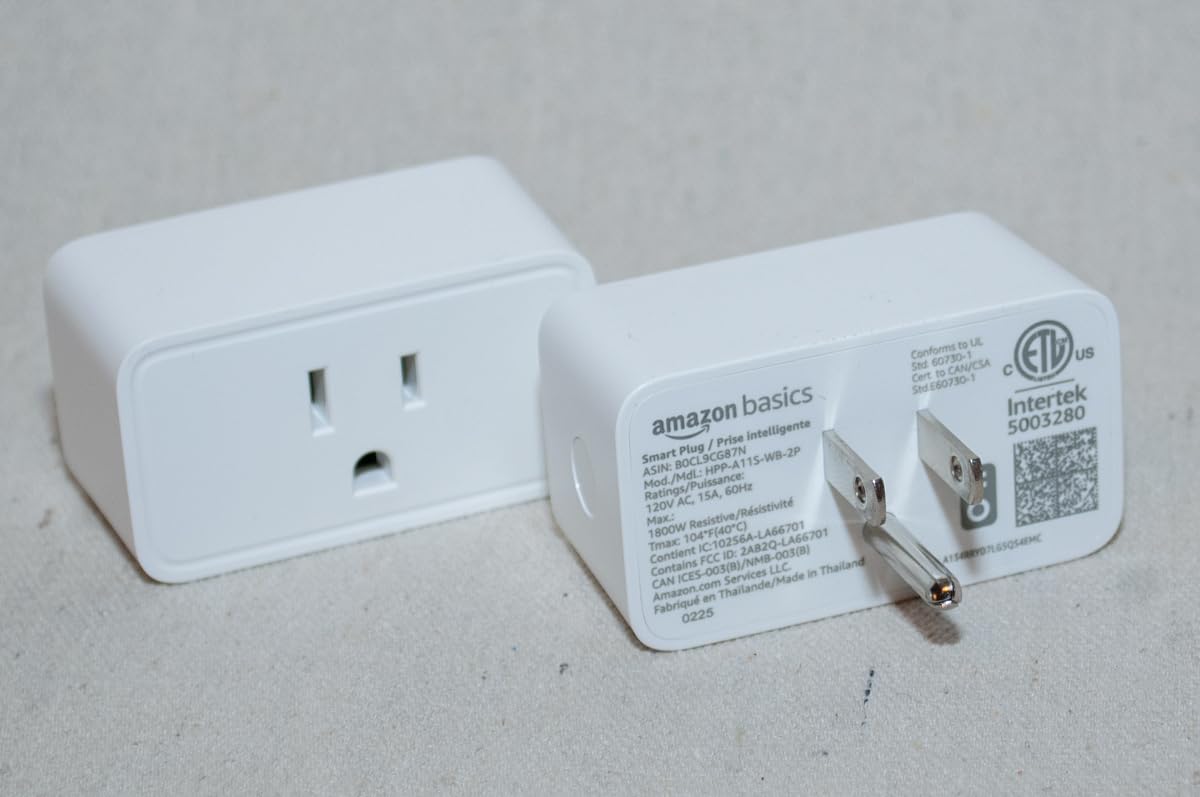 Amazon Basics Smart Plug, Works with Alexa Only, Voice Control, Remote APP Control, Schedule, Compact Design, Versatile, 2.4 GHz Wi-Fi, No Hub Required, 4-Pack, White customer photo 2