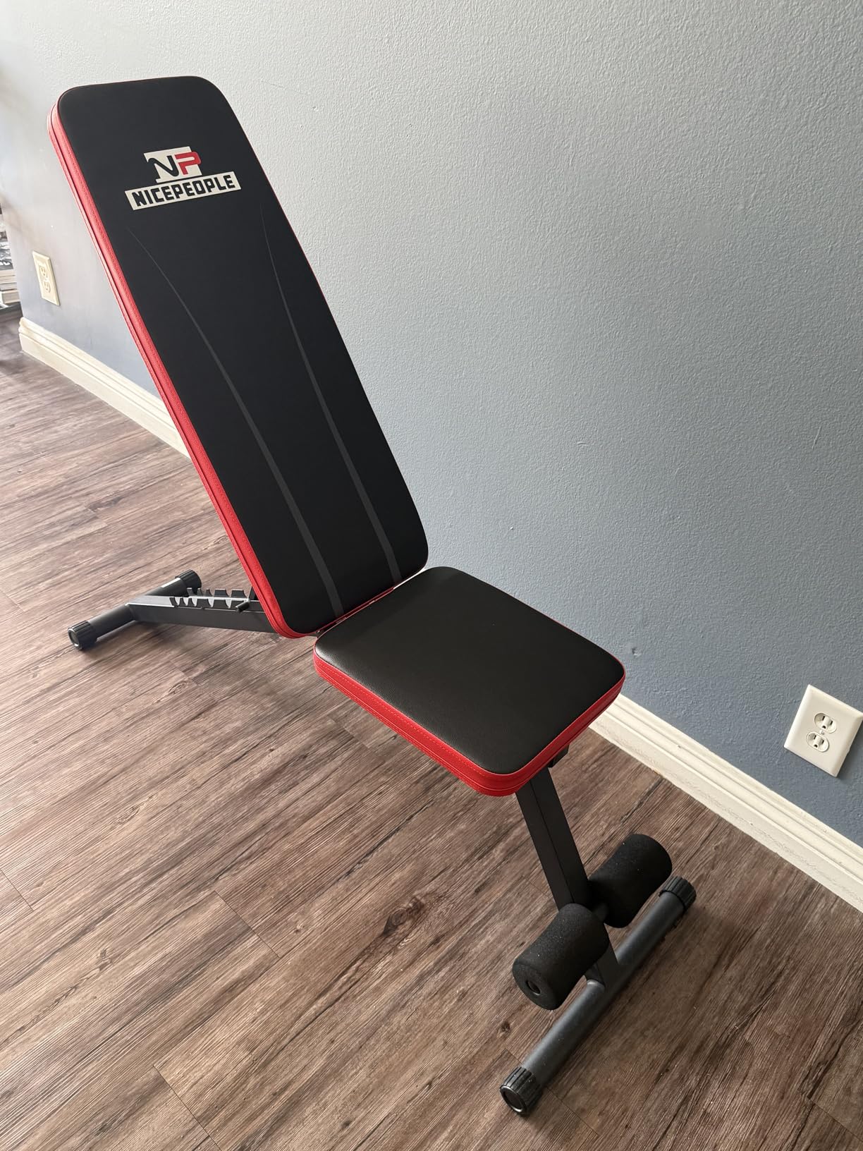 NICEPEOPLE Adjustable Weight Bench for Home Gym, 660LBS Capacity Workout Bench with 8 Backrests for Chest Shoulders Arms, Compact and Foldable Strength Bench for Small Space Apartment Room customer photo 1