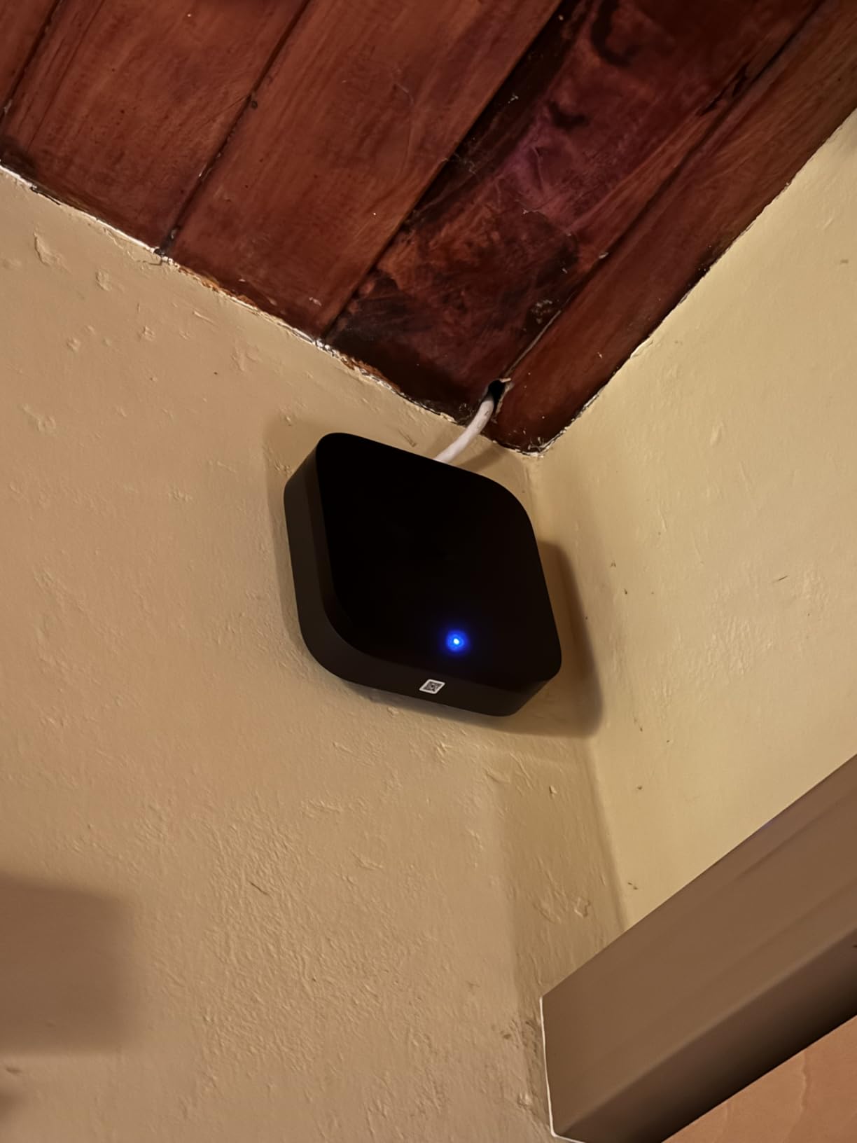 Aqara Smart Home Hub M3 for Advanced Automation, Matter Controller, Thread Border Router, Features Zigbee, Bluetooth, Wi-Fi, PoE, IR customer photo 2