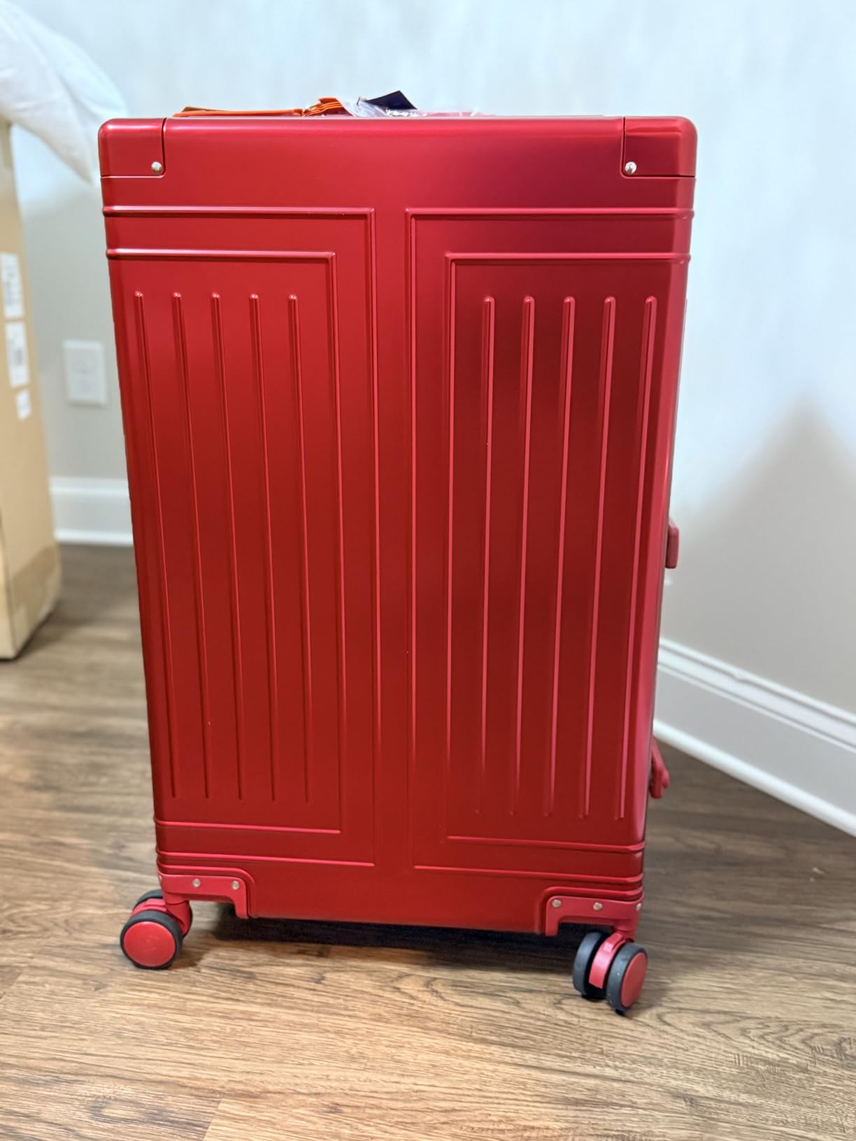 All Aluminum 20'' Luggage with Removable Spinner Wheels, Provide Spare Wheels. Carry on Luggage 22 x 14 x 9 Airline Approved Lightweight Metal Hard Shell Zipperless Suitcase customer photo 1