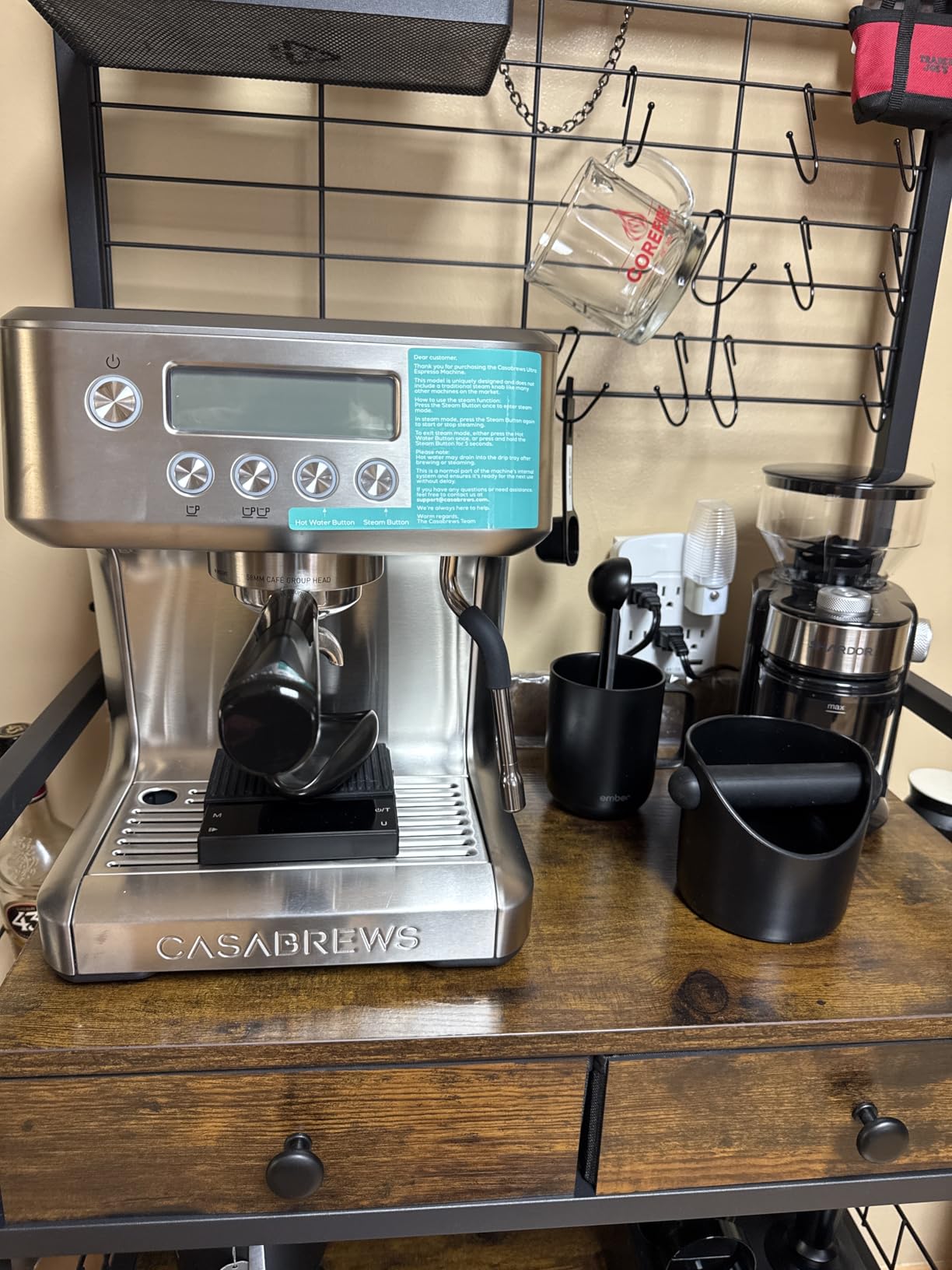CASABREWS Ultra Espresso Machine with LCD Display, Espresso Maker with Powerful Milk Frother, Customizable Brewing Temperature customer photo 1