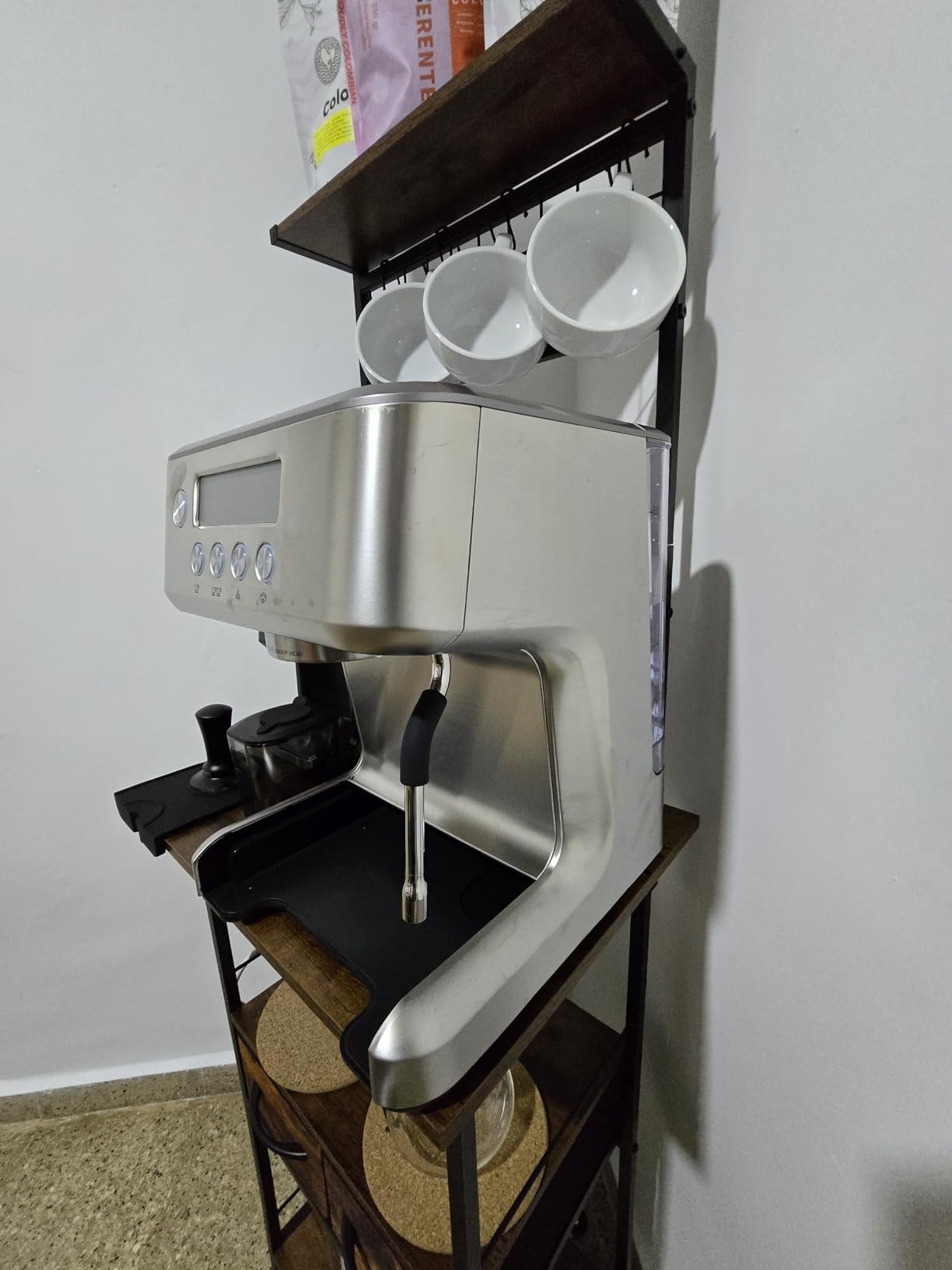 CASABREWS Ultra Espresso Machine with LCD Display, Espresso Maker with Powerful Milk Frother, Customizable Brewing Temperature customer photo 2