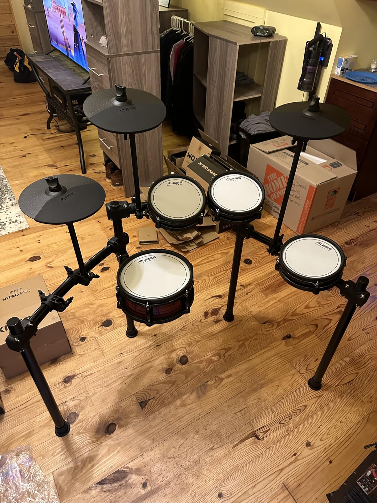 Alesis Nitro Pro Electric Drum Set with Dual-Zone Quiet Mesh Pads, 500+ Authentic BFD Sounds, Bluetooth, Drumeo, USB MIDI, Double Kick Compatible customer photo 2