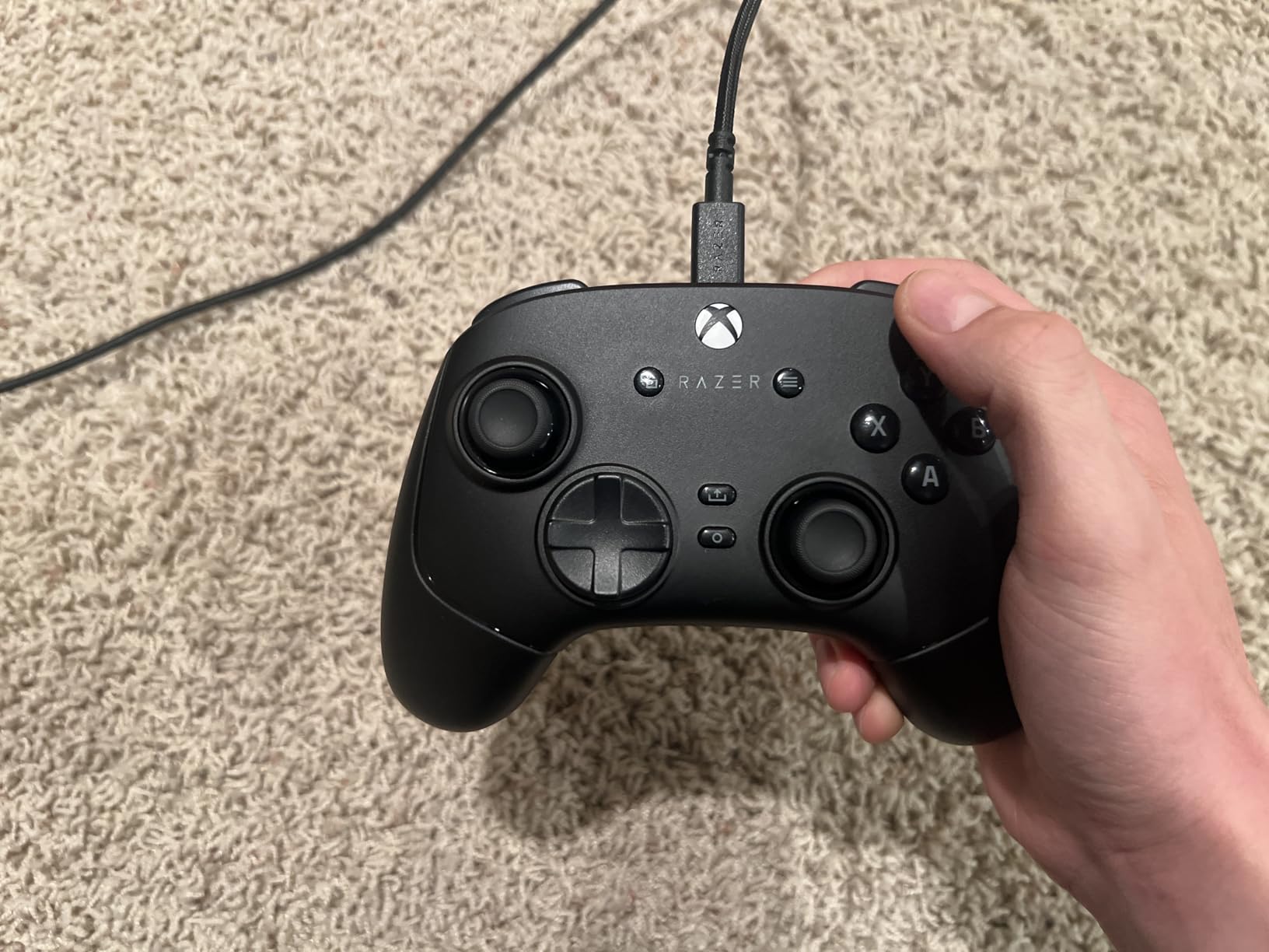 Razer Wolverine V3 Pro Wireless Gaming Controller: Licensed for Xbox Series X|S, Xbox One, Windows PC - 6 Remappable Buttons - Fast Triggers - Customizable Thumbsticks customer photo 2
