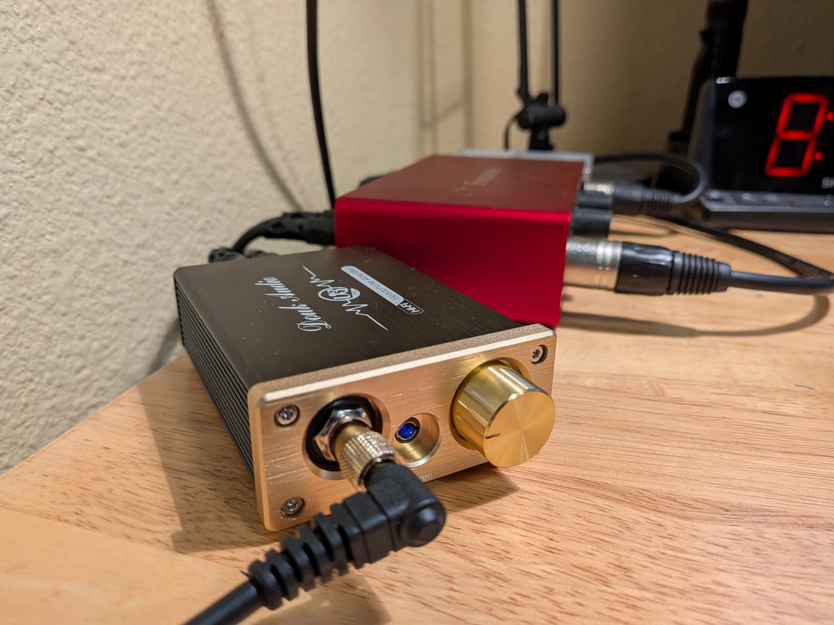 Douk Audio U3 PRO HiFi Mini Class A Headphone Amplifier - High-Power Desktop Amp for 18-600Ohm Headphones, 1500mW Output, 3.5mm & 6.35mm Jacks, DC 5V customer photo 1