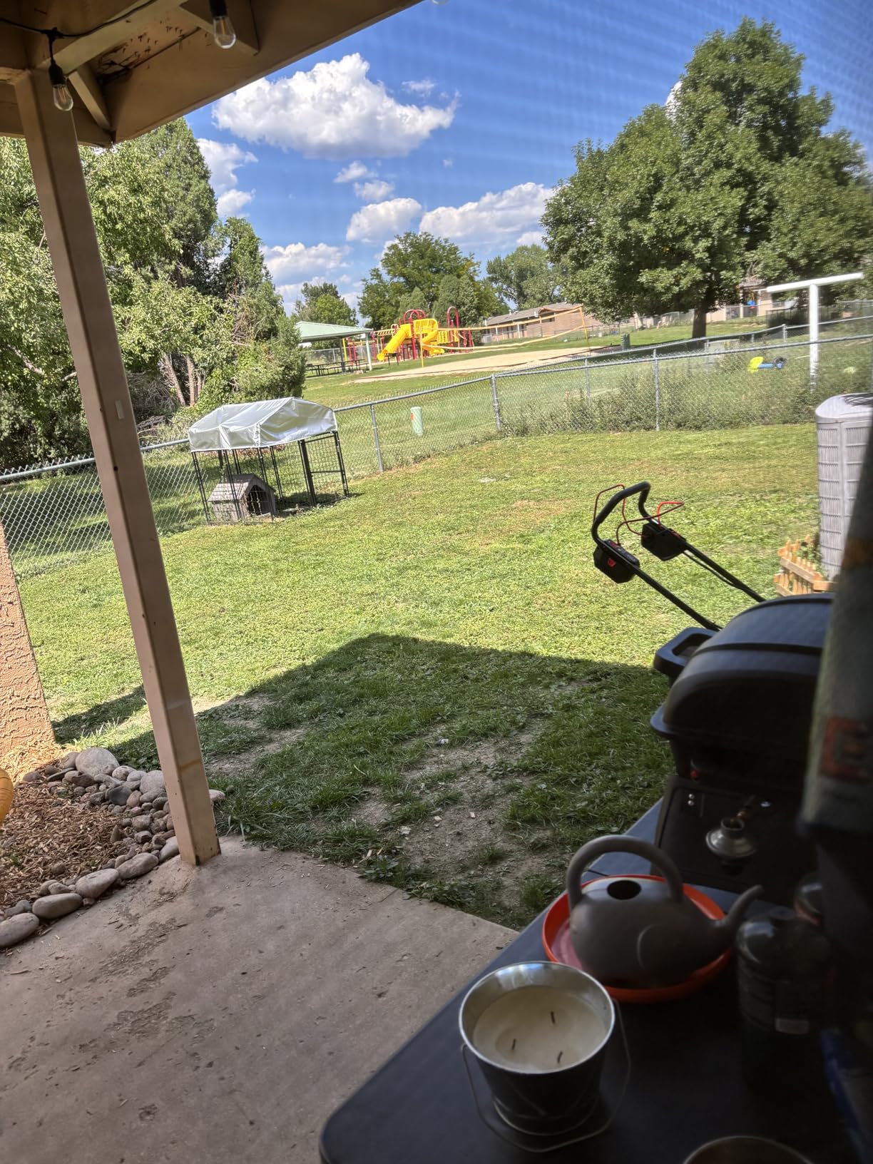 Sino Luban Outdoor Dog Kennel Outside Run with Doggy Door, Swivel Feeder&Roof - 8x4x6FT Large Dog Kennels Pens Outside for Large Dogs Breed- Heavy Duty Cage Yard (Can Connect to Your Dog House) customer photo 2