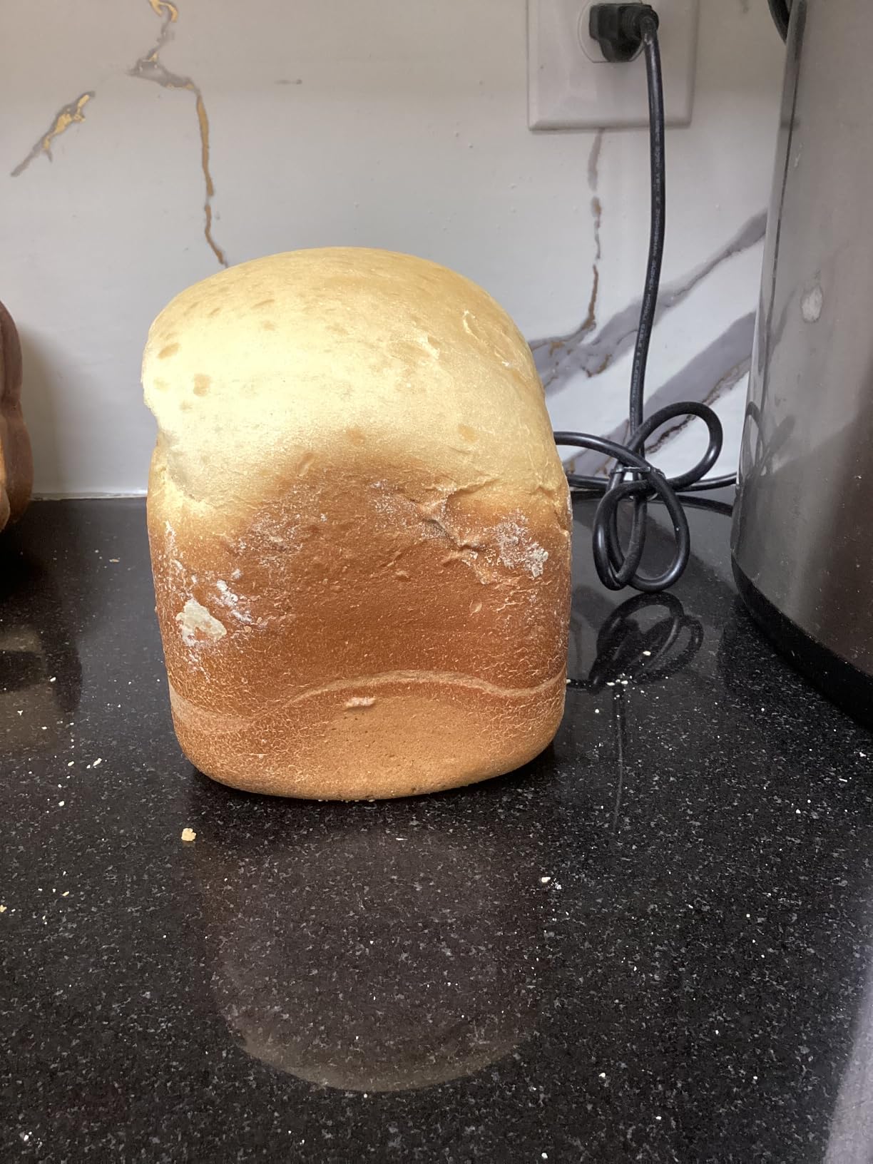 2LB Bread Maker Machine, OSIPOTO 17 in 1 Automatic Stainless Steel Bread Machine, Non-stick, Beginner-Friendly Controls, 15 Hour Timer, Easy to Clean Low Noise, High Success Rate for Homemade Bread customer photo 1