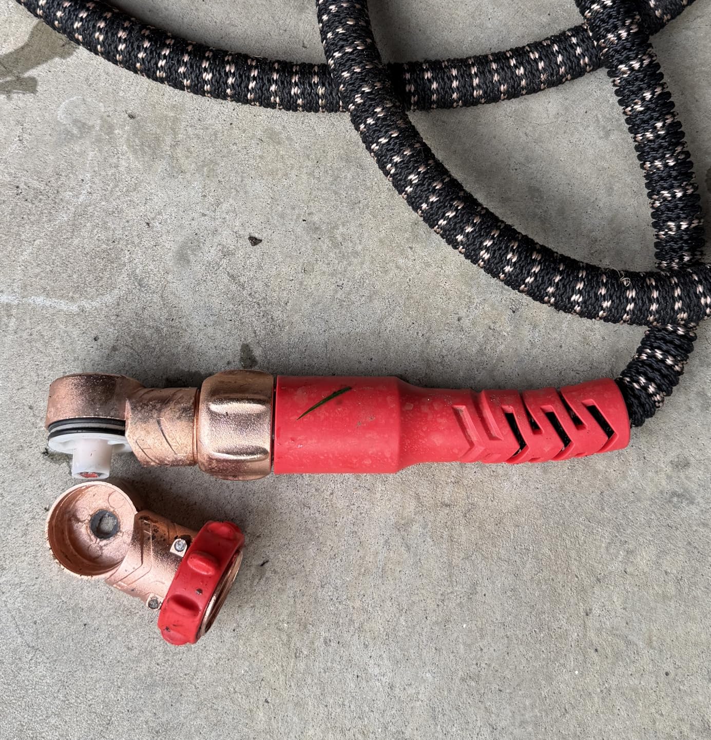 Pocket Hose 100 Ft Copper Head Expandable Garden Hose with Pocket Pivot, No Tangles, AS SEEN ON TV, 360° Swivel, Tri-Tex Tubing, Force Field Jacket, Lead-Free, No-Kink, Anti-Burst w/APT customer photo 1