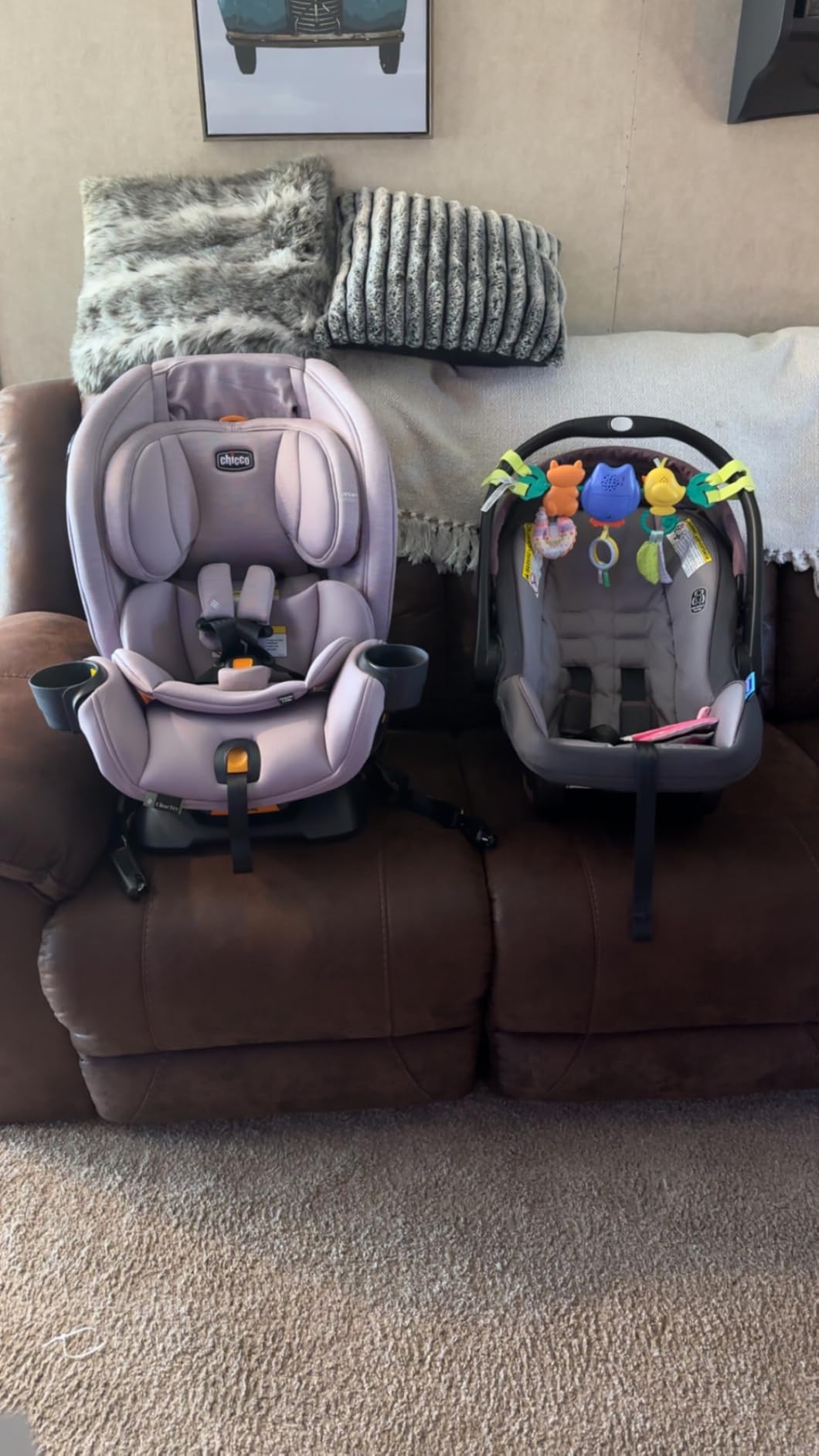 Chicco OneFit LX ClearTex All-in-One Car Seat with LeverLock Installation, Slim Design, Convertible Car Seat, Seat for Infants and Children 5-100 lbs, Ebony/Black customer photo 2