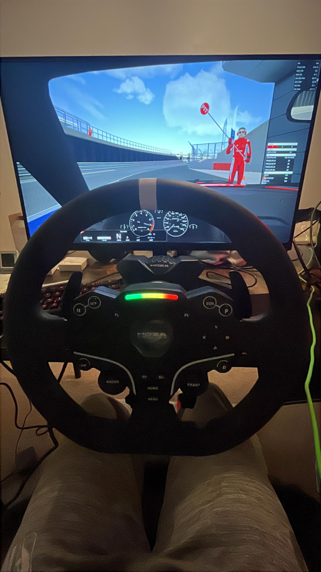 MOZA R3 Racing Simulator 4PCS Wheel & Pedals bundle for PC: R3 Direct Drive Base, ES Lite Steering Wheel, SR-P Lite Pedals and Table Clamp, Black customer photo 2