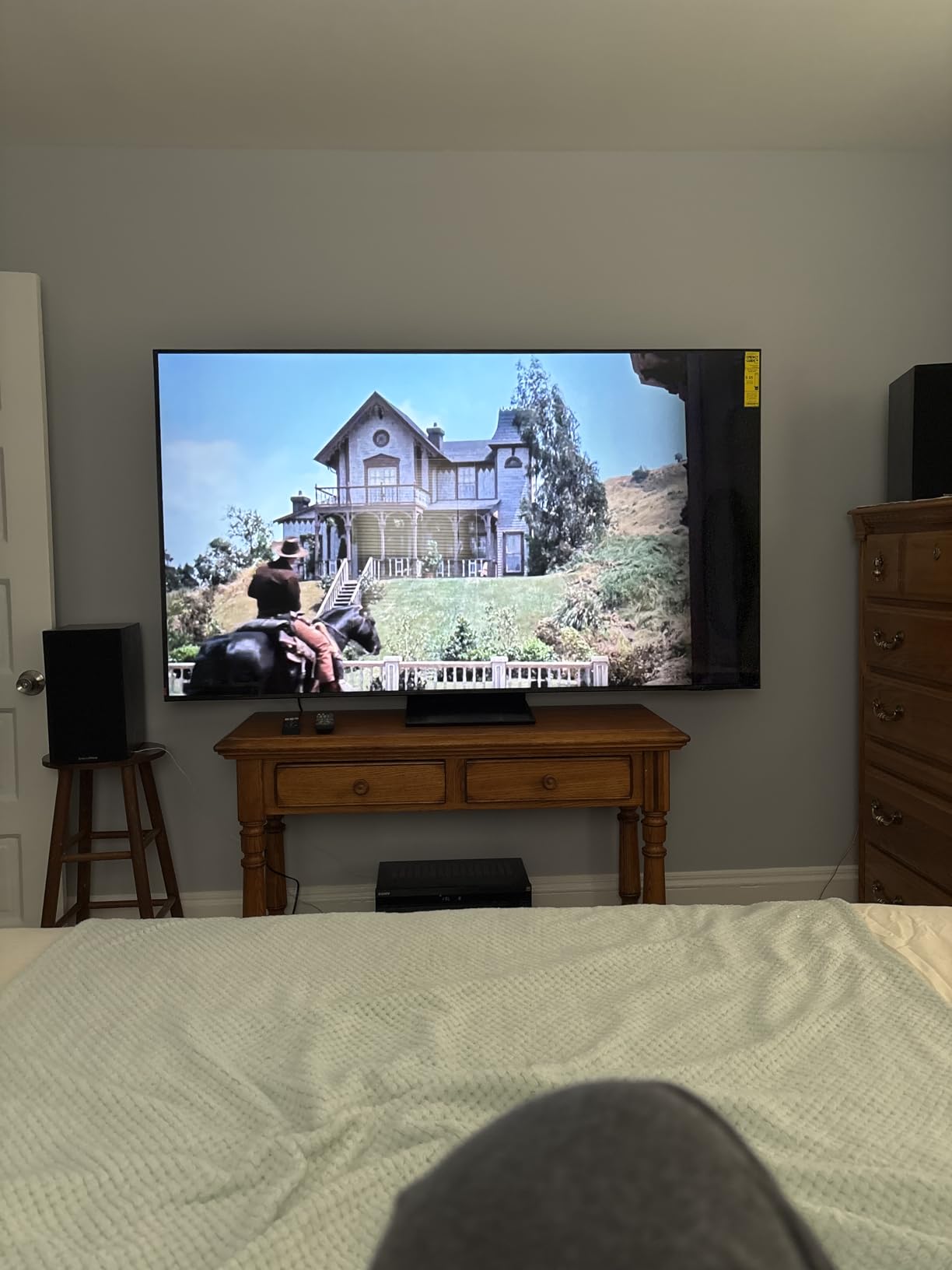 Samsung 55-Inch Class Neo QLED QN70F 4K Mini LED Smart TV (2025 Model) NQ4 AI Gen2 Processor, Quantum Matrix Technology, Motion Xcelerator 144Hz customer photo 2