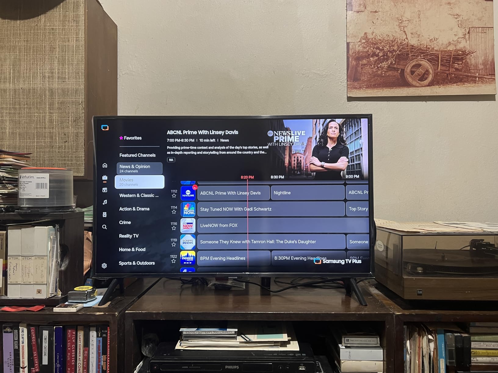 Samsung 43-Inch Class QLED Q8F 4K UHD Smart TV (2025 Model) customer photo 2