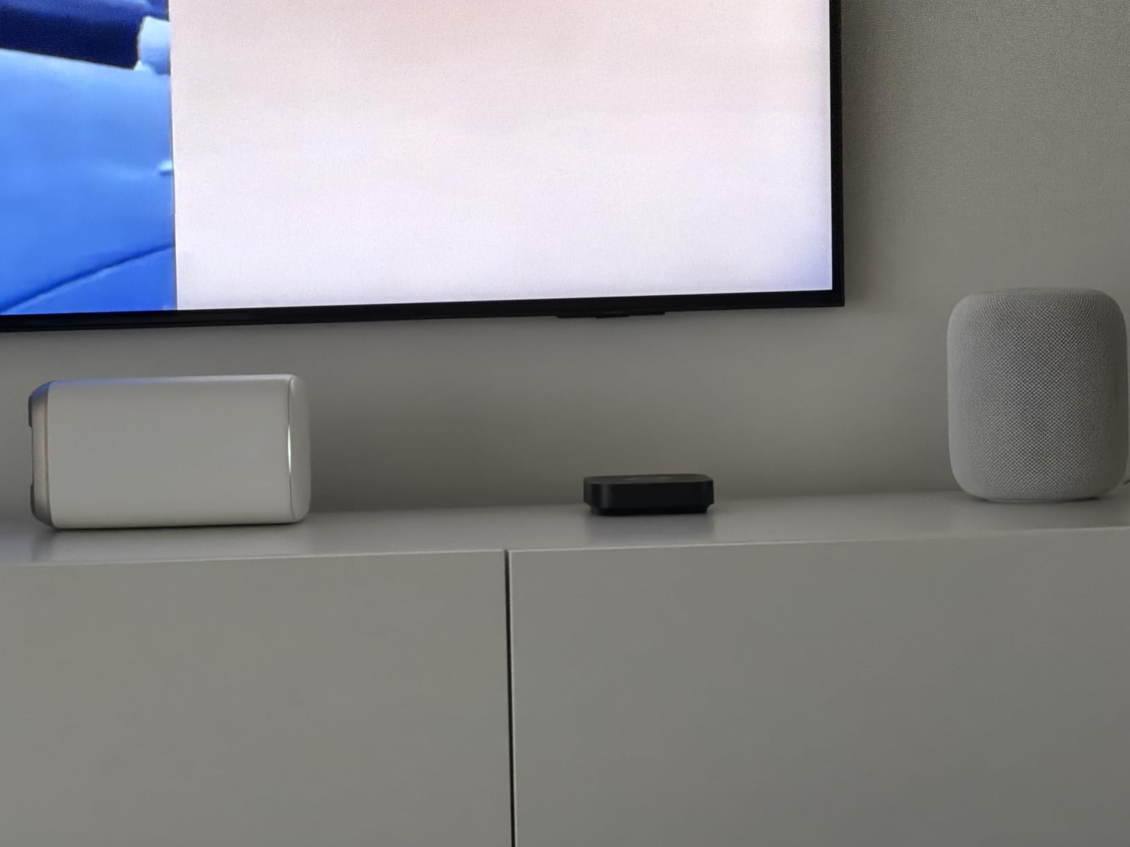 Homey Pro mini | Smart Home Hub for Home Automation - Features Zigbee, Ethernet, Matter & Thread. Compatible with Apple Siri, Amazon Alexa & Google Home customer photo 1