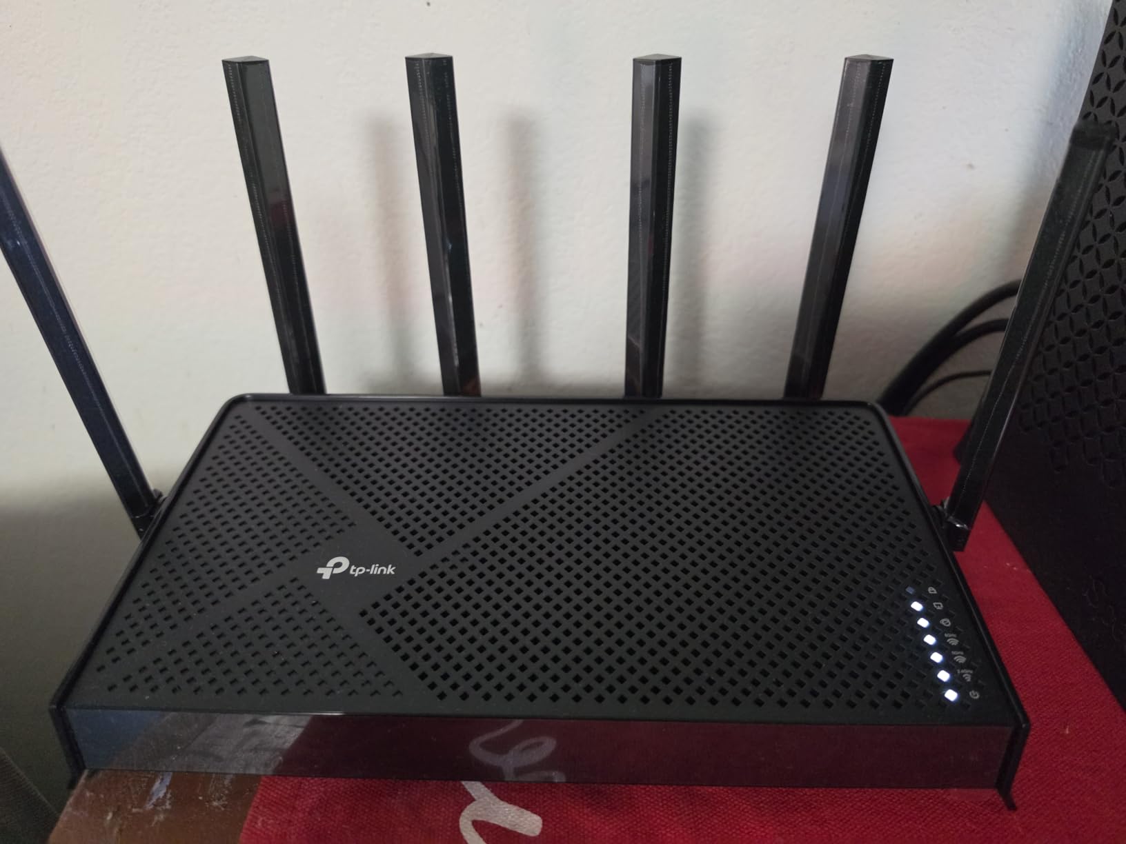 TP-Link Tri-Band BE9700 WiFi 7 Router (Archer BE600) - 10G Port, 2.5G Port, 3x 2.5G LAN, 320MHz Channel, Covers up to 2,600 sq. ft., 120 Devices, VPN, HomeShield Security customer photo 2