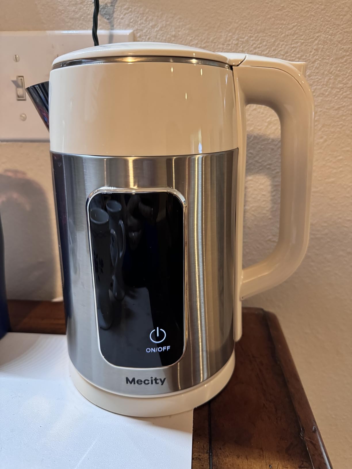 Mecity Electric Kettle 1.7L Touch Screen Temperature Control Water Boiler, No Plastic Contact with Water. 6 Preset Temperature Programs, 2 Hours Keep Warm, Auto Shut Off, Dark Grey customer photo 1