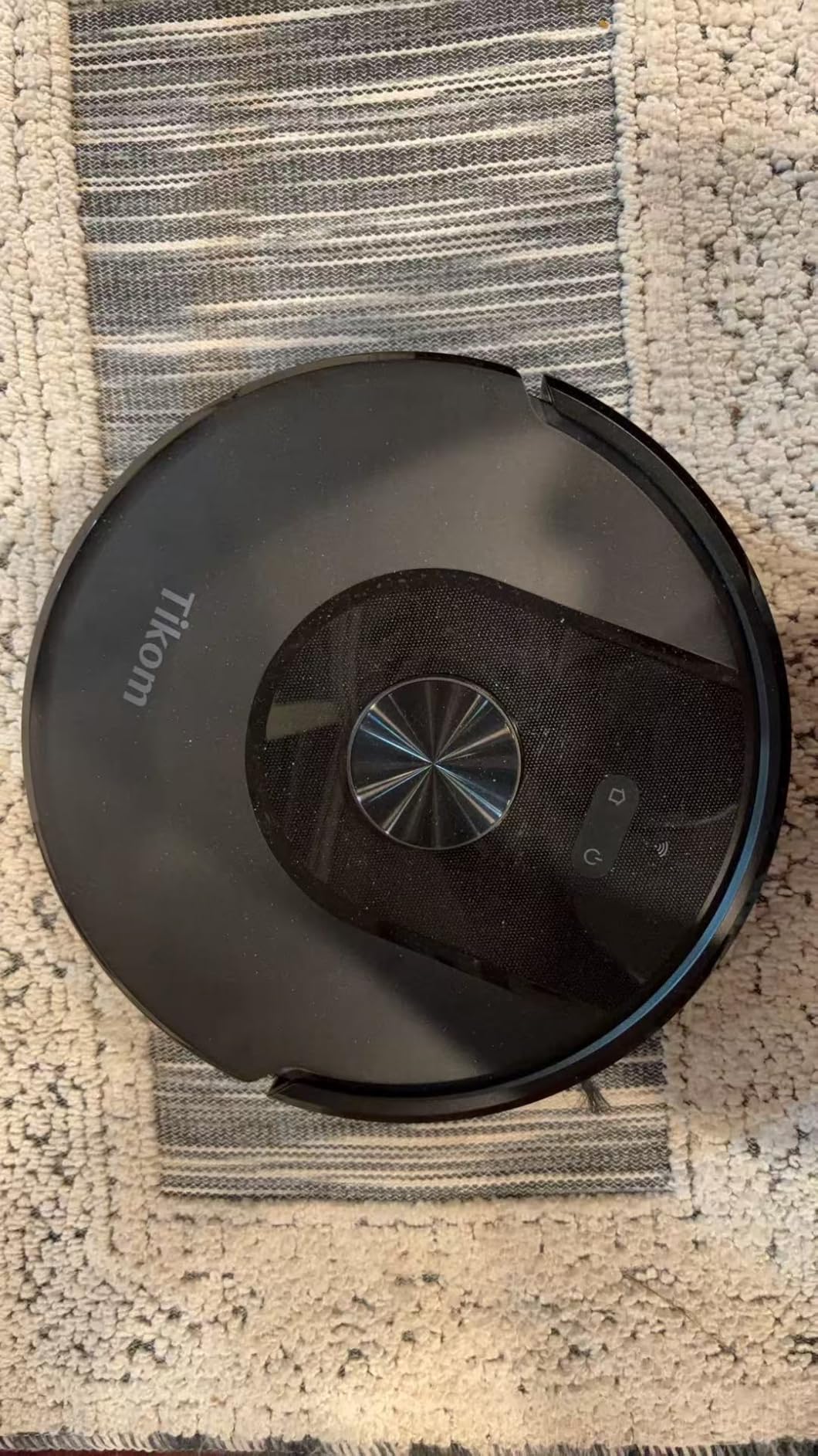 Tikom Robot Vacuum and Mop, 6000Pa Robotic Vacuum Cleaner with Self-Emptying Base, 90 Days Capacity, LiDAR Navigation, Home Mapping, Ideal for Pet Hair, Hard Floors, Carpet (L8000 Plus) customer photo 2