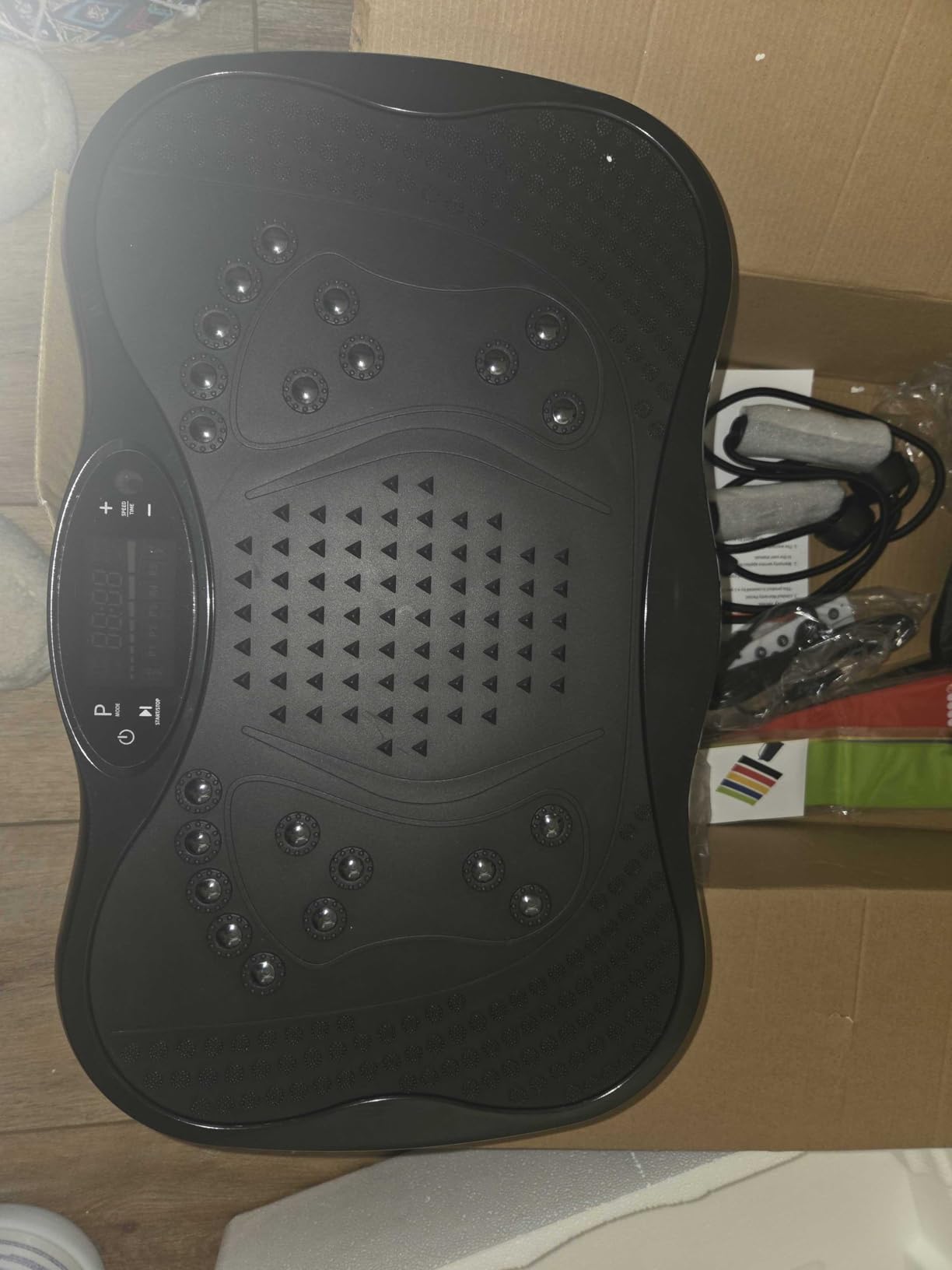 Vibration Plate Exercise Machine, 130 Levels Full Body Workout Vibrating Plate for Lymphatic Drainage Weight Loss, 450 Lbs Capacity Shake Platform with Resistance Bands Bluetooth for Women Men customer photo 2