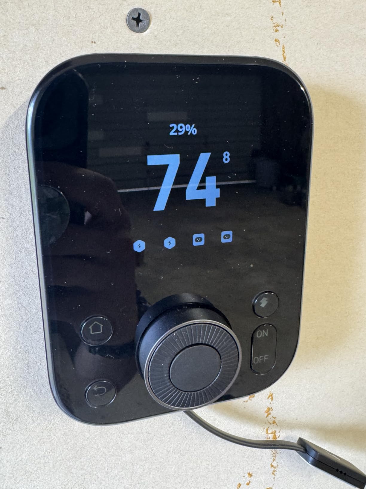 SwitchBot Hub 3 (3rd Gen) Smart Home Command Center: Screen + Physical Dial, IR Remote Hub for TVs/ACS, Temp/Humidity Sensor, Matter Bridge customer photo 1