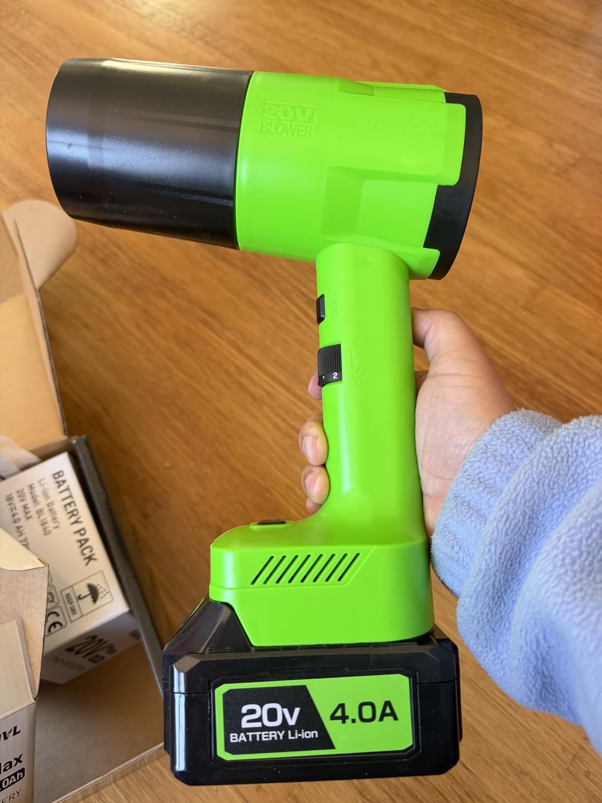 Leaf Blower Cordless, Handheld Leaf Blower with 2 X 4.0Ah Battery and Charger, Snow Blower with 6 Speed Modes, Lightweight Blowers for Lawn Care, Patio, Yard customer photo 2