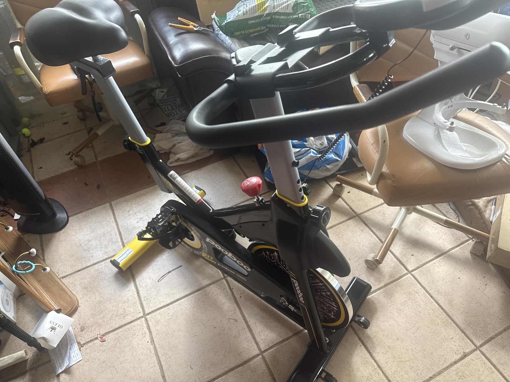 pooboo Magnetic Exercise Bike, Indoor Cycling Bike with Self-Developed App, Quiet Indoor Stationary Bikes with 330lbs Weight Capacity Comfortable Seat, Tablet Mount and Fitness Courses customer photo 1