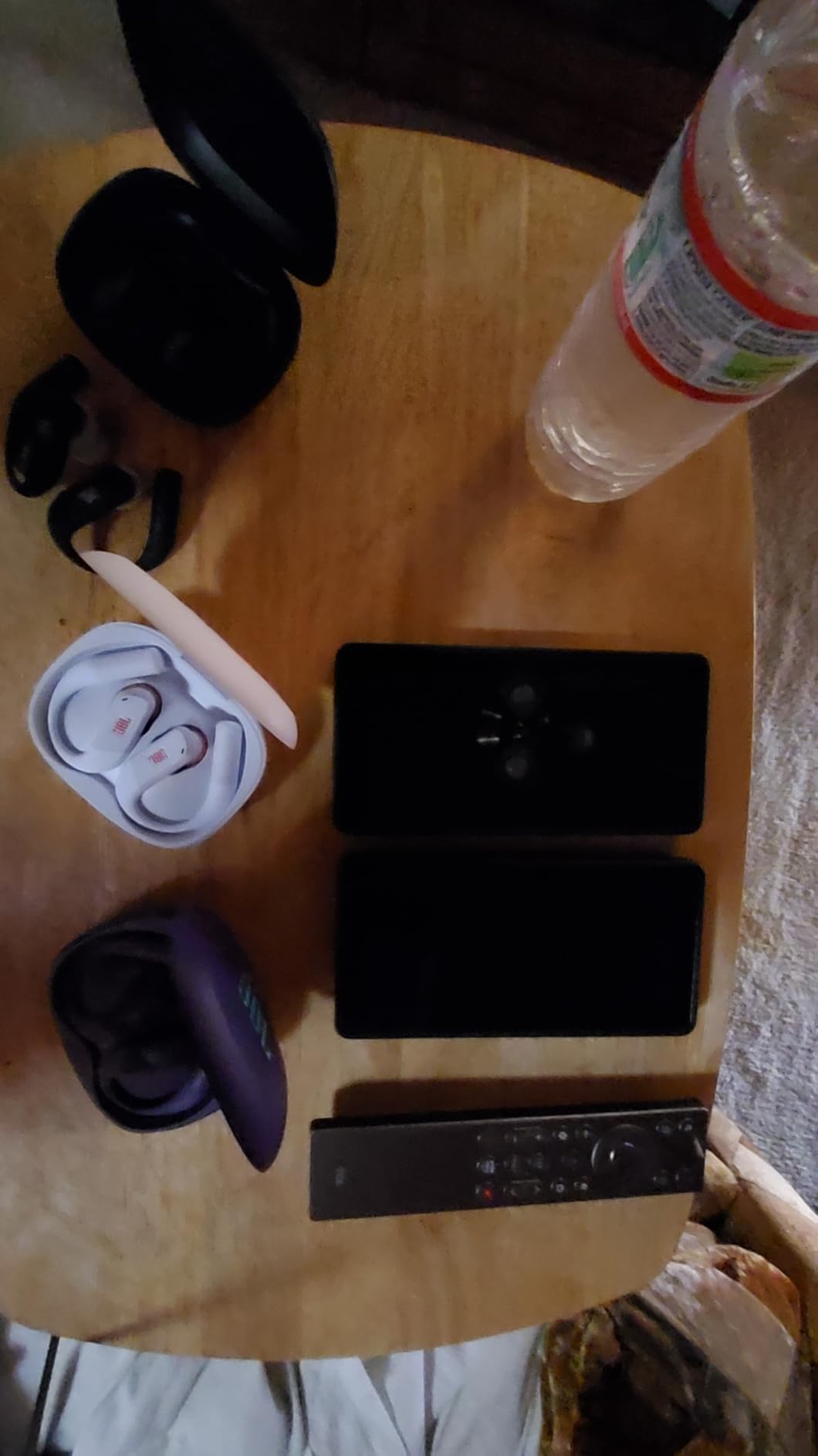 JBL Endurance Peak 4 - True Wireless Noise Cancelling Sport Earbuds, Up to 48Hrs Total Playback, Water & dust Proof (IP68), Secure fit with TwistLock™ Design, & 6 mics for Perfect Calls (Black/Grey) customer photo 1
