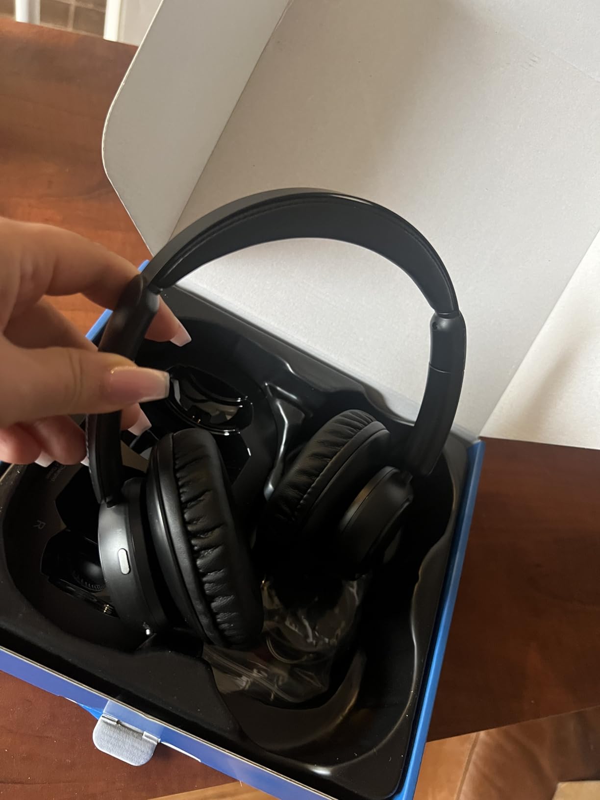 Wireless Headphones for TV, TV Headphones Wireless for Seniors with Charging Dock, Ideal Gifts for Seniors, 65H Playtime Plug-Play, Assistive Hearing, Low Latency, Perfect for Elderly Seniors customer photo 1