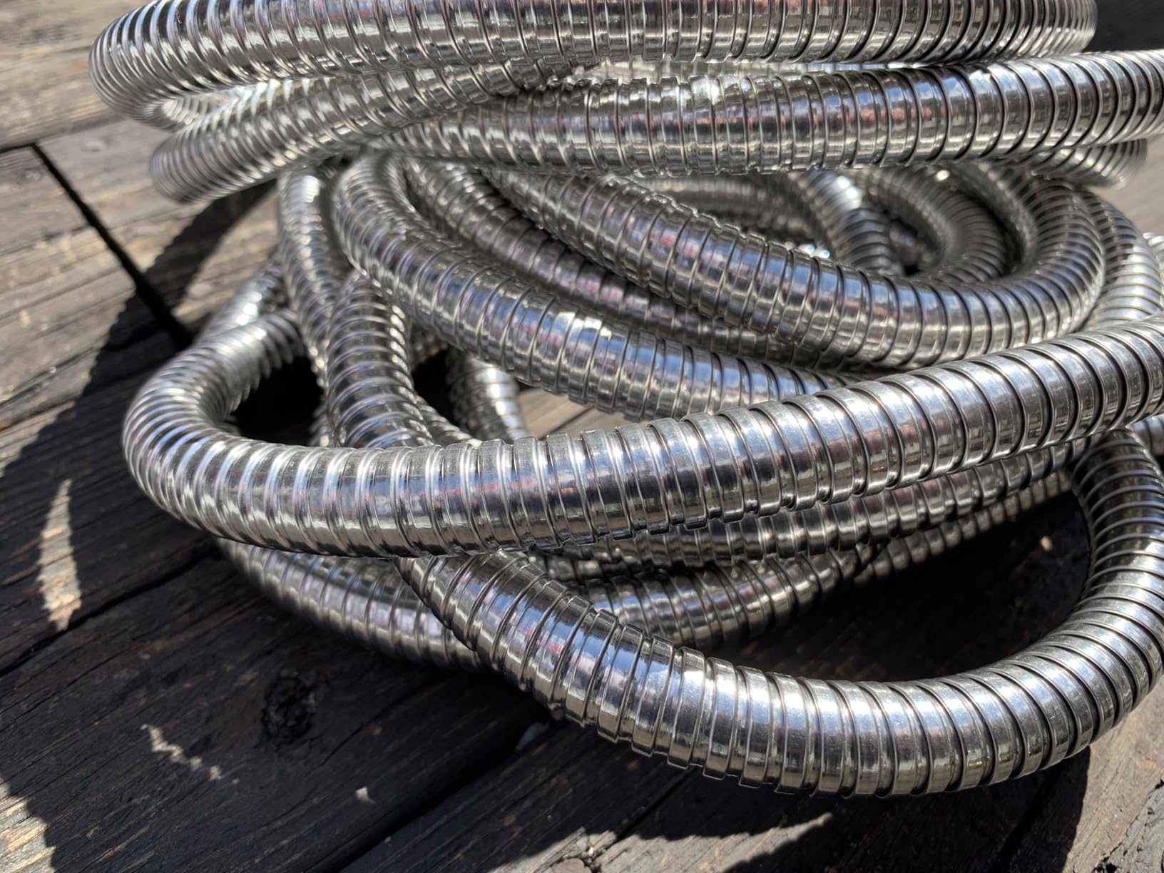 100 ft Expandable Garden Hose-2026 Newly Upgraded Expanding Garden Hoses with 10 Function Spray Nozzle, Extra Strength Fabric, Leak-Proof, Lightweight, Kink-Free Flexible Retractable Hose(Green Black) customer photo 1