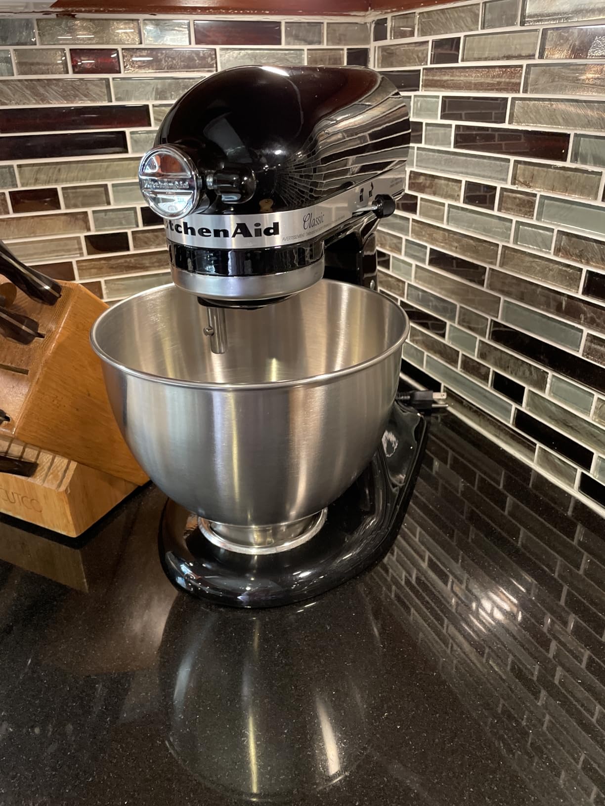 KitchenAid Classic Series 4.5 Quart Tilt-Head Stand Mixer K45SS, White | 10 Speeds, Durable Metal construction, 59 Touchpoints for Thorough Mixing, Compatible with KitchenAid Attachments customer photo 2