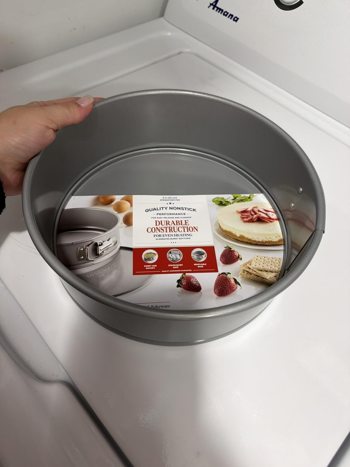 Farberware Nonstick Bakeware 9-Inch Round Springform Pan, Gray customer photo 2