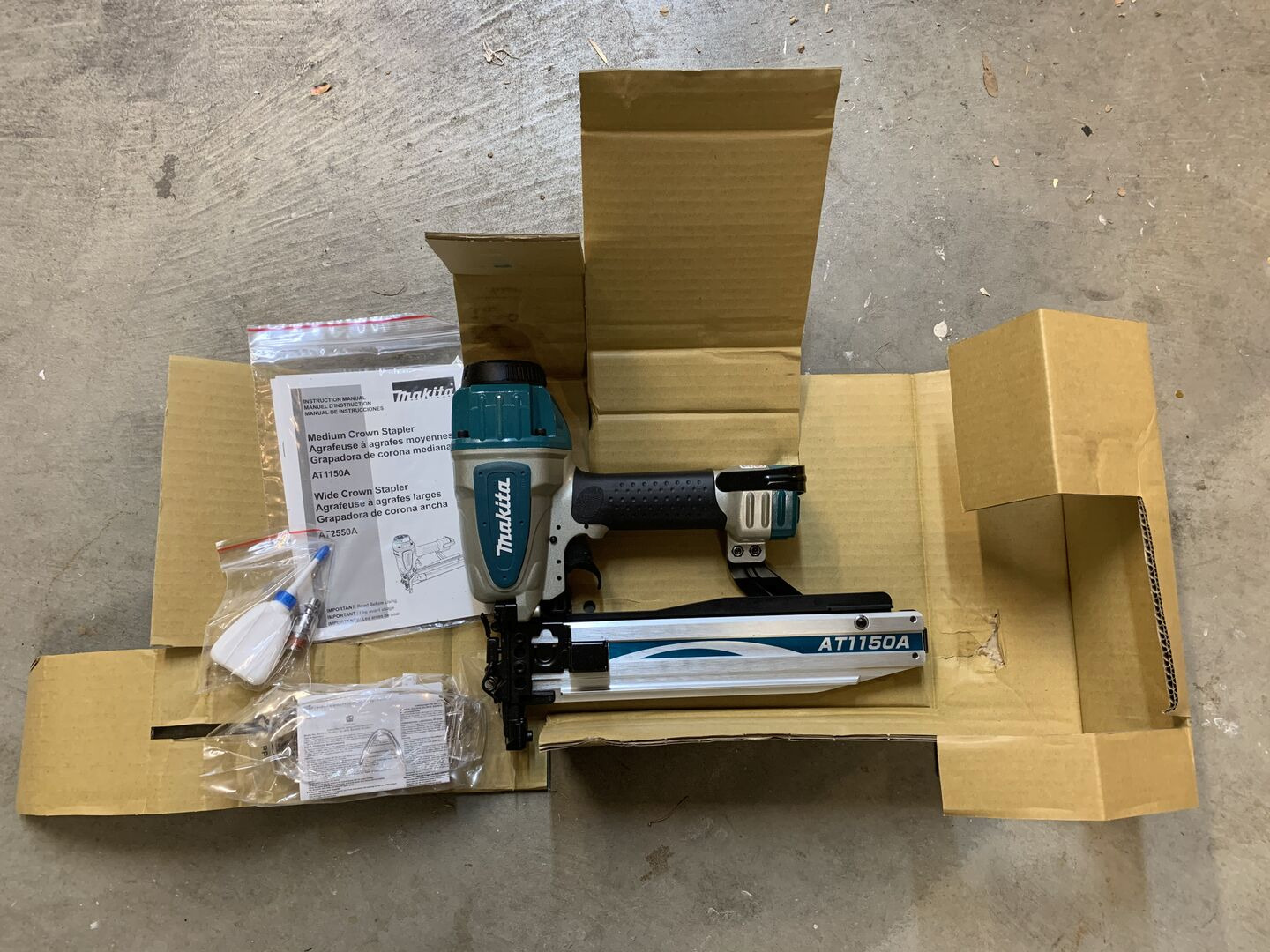 Makita AT1150A 7/16