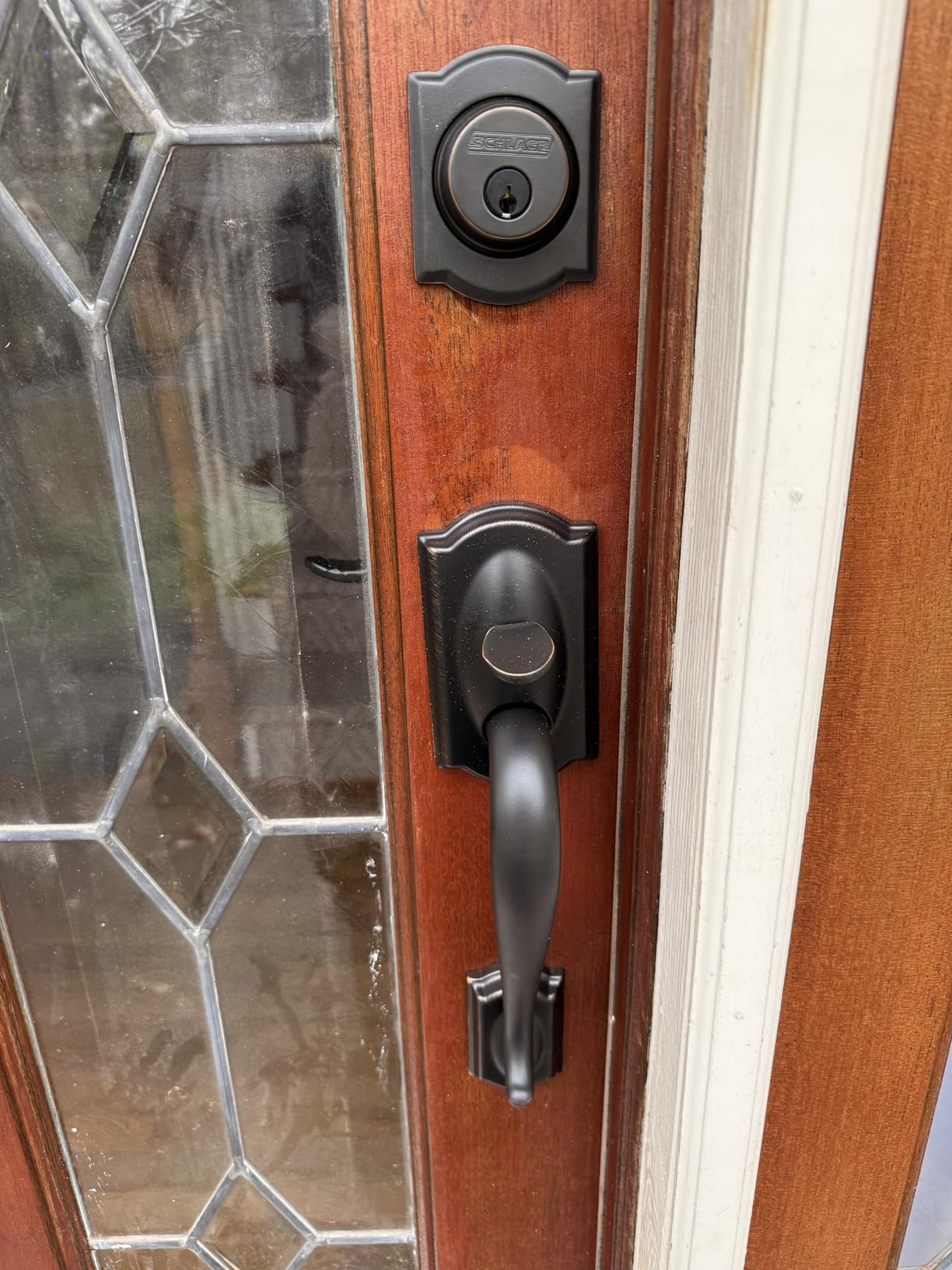 Schlage F60 V CAM 716 ACC Camelot Front Entry Handleset with Accent Lever, Deadbolt Keyed 1 Side, Aged Bronze customer photo 1
