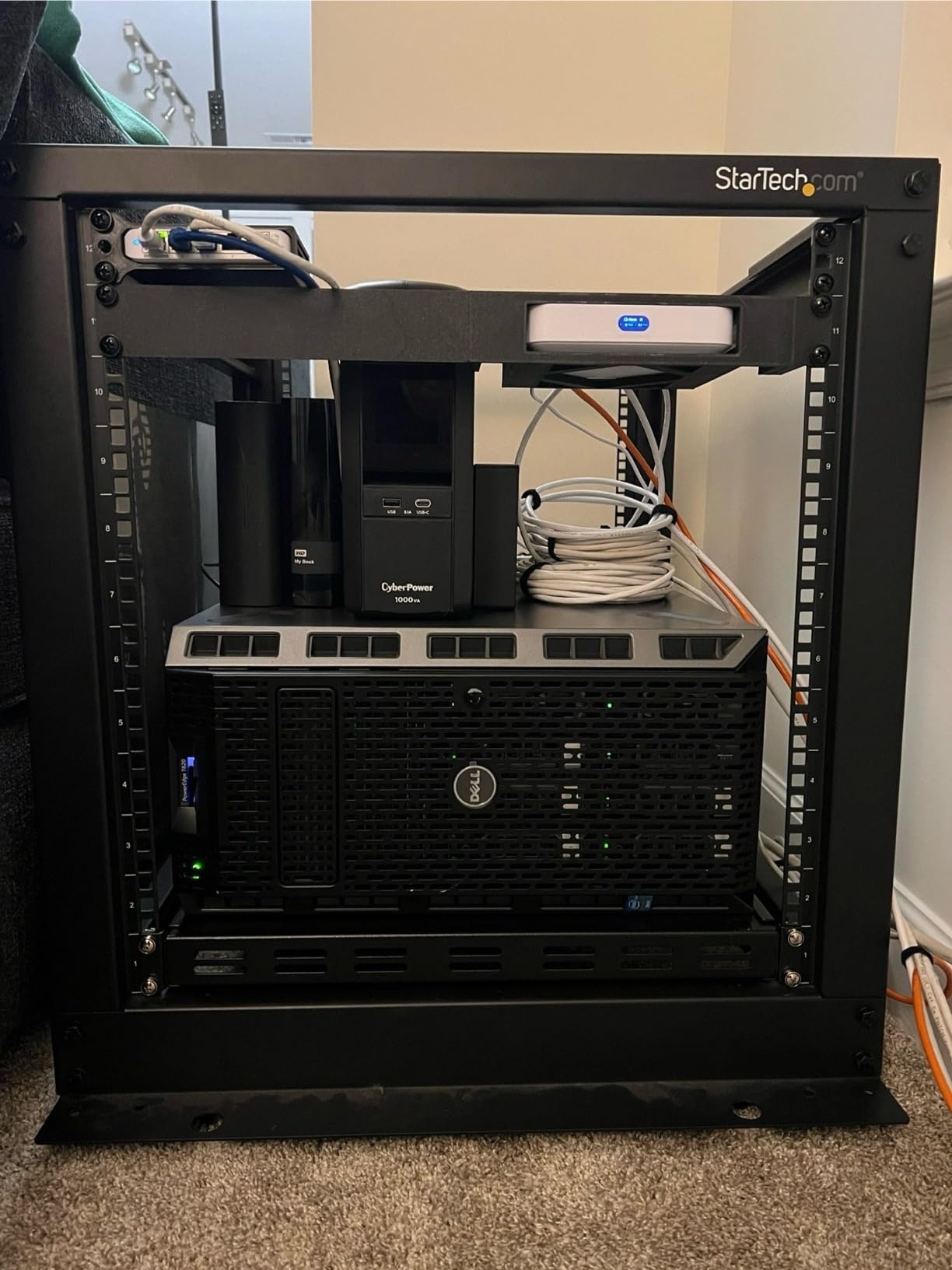 StarTech.com 1U Adjustable Vented Server Rack Mount Shelf - 175lbs - 19.5 to 38in Adjustable Mounting Depth Universal Tray for 19