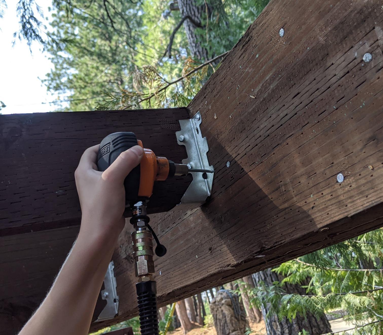Freeman PMPN Pneumatic Mini Palm Nailer customer photo 2