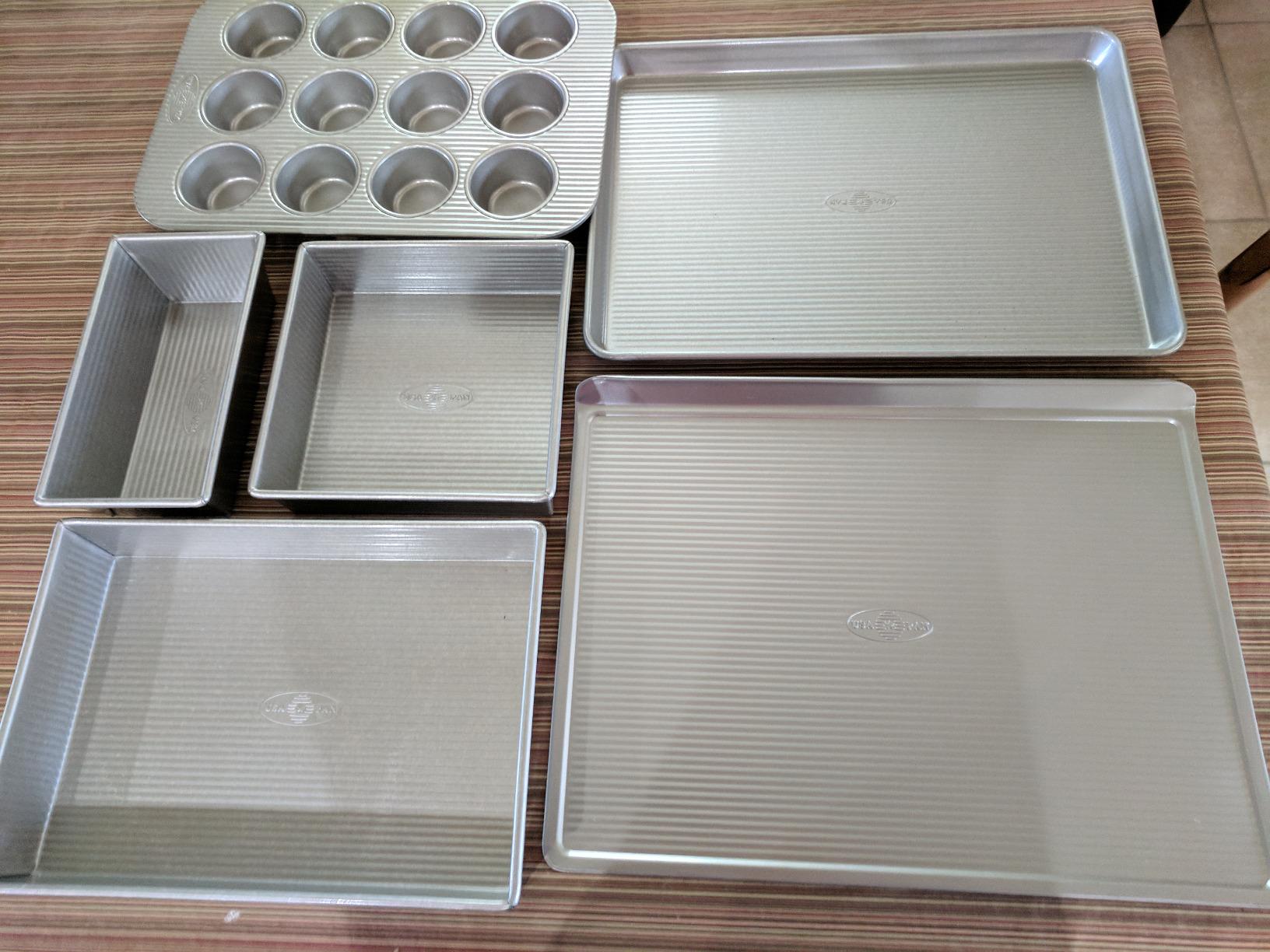 USA Pan 6 Piece Nonstick Bakeware Set customer photo 2