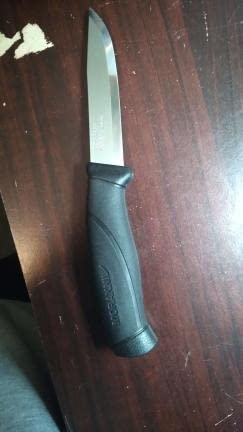 Morakniv Companion Stainless Steel Fixed-Blade Knife with Sheath, 4.1 Inch, Black customer photo 1