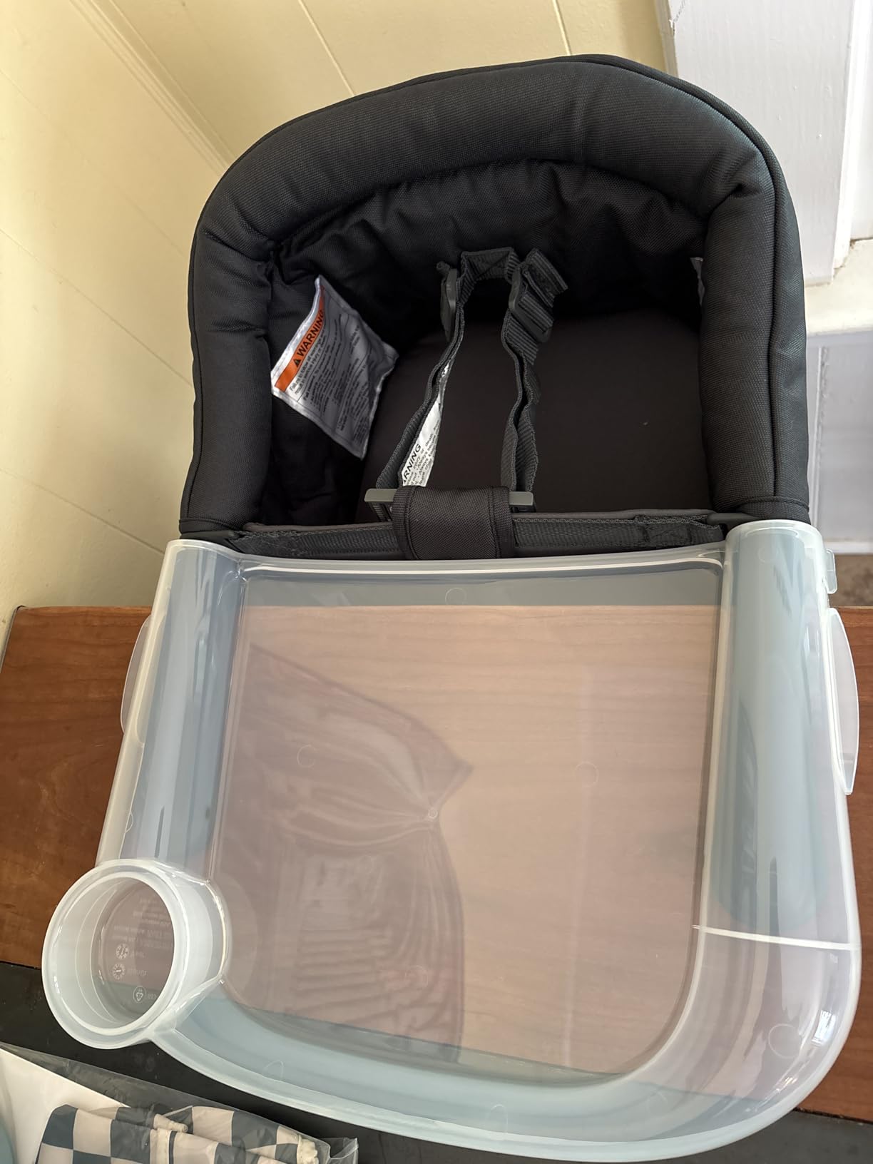 Inglesina Fast Table Chair, Black - Portable Baby High Chair - for Babies and Toddlers up to 37 lbs - Collapsible Design - Fits Tables 0.8'' to 3.5'' Thick - Compact and Easy to Use - Travel Bag Included customer photo 1