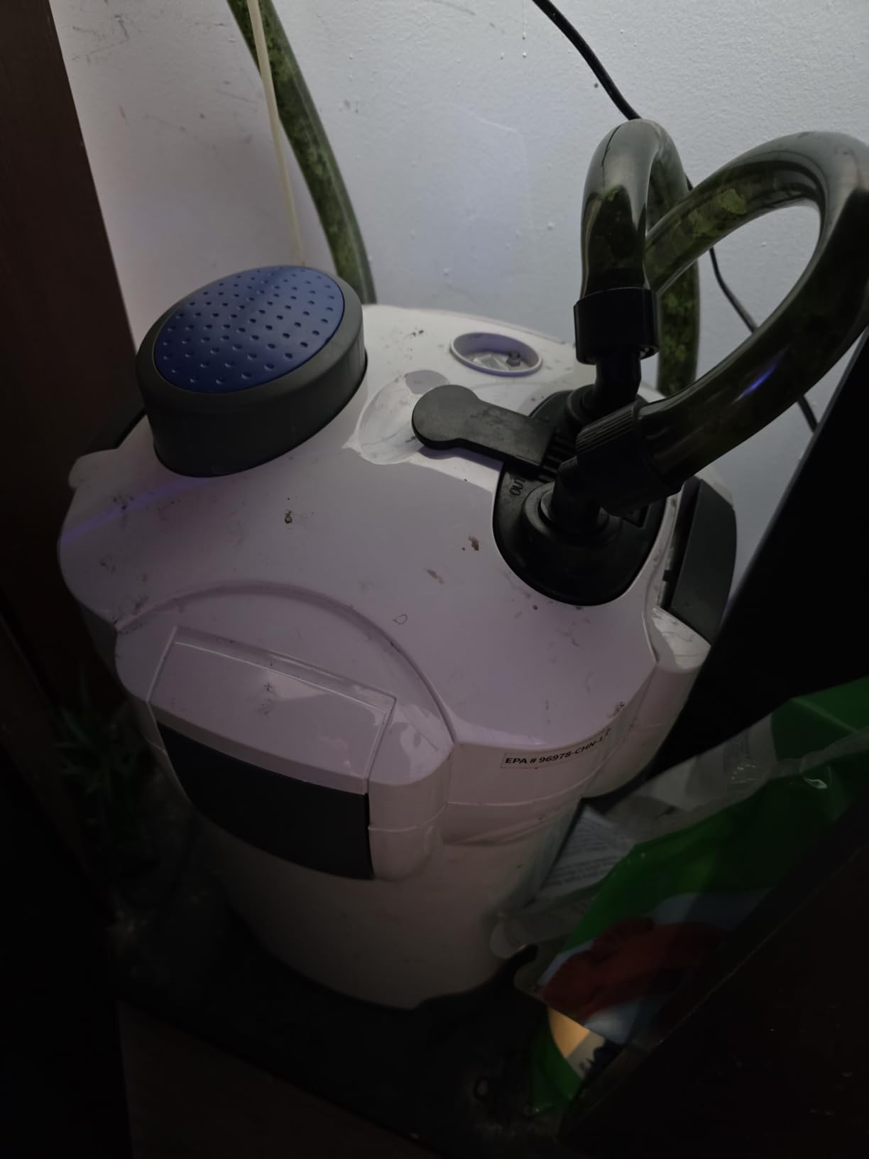 Sunsun Hw304B 525GPH Pro Canister Filter Kit with 9-watt UV Sterilizer customer photo 2