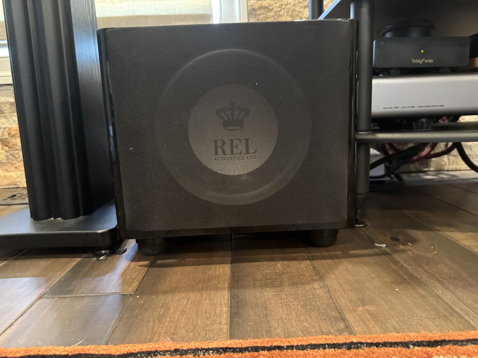 SVS SoundPath Subwoofer Isolation System, 4-Pack customer photo 2